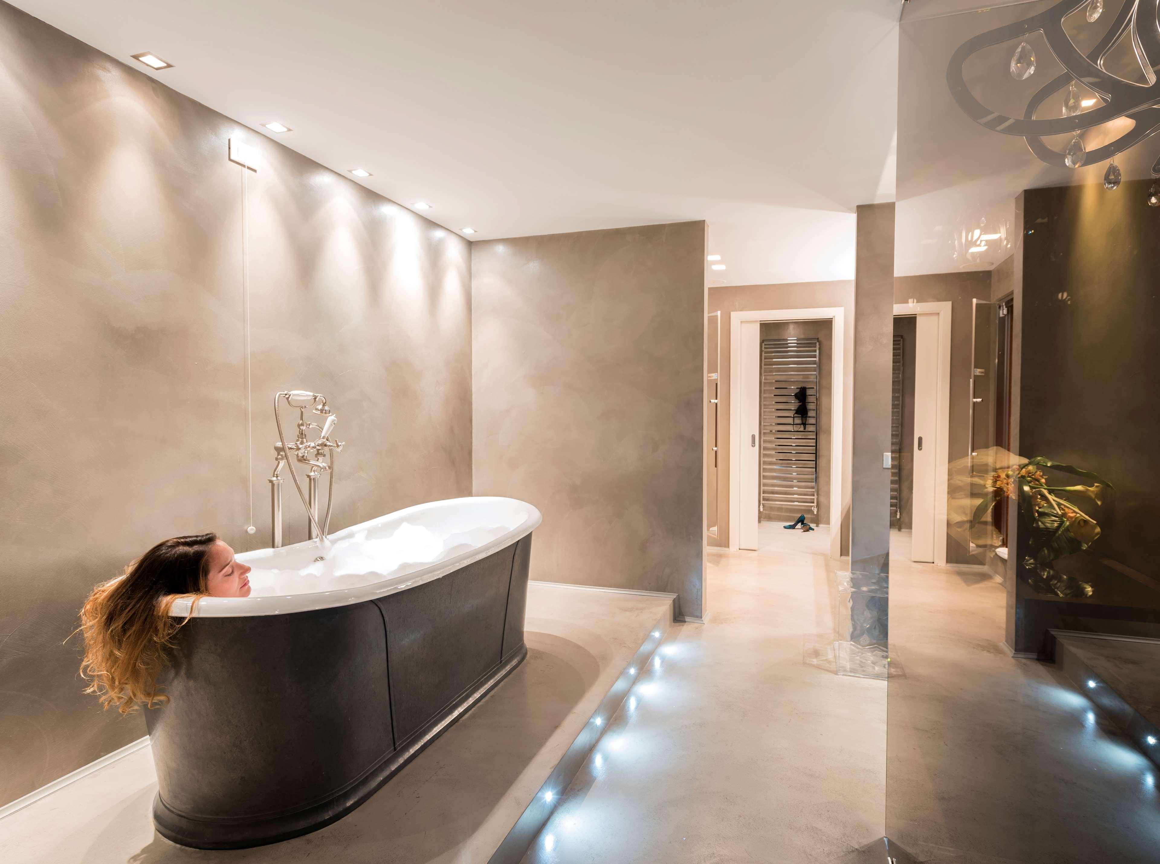 Junior Suite King Size Bed