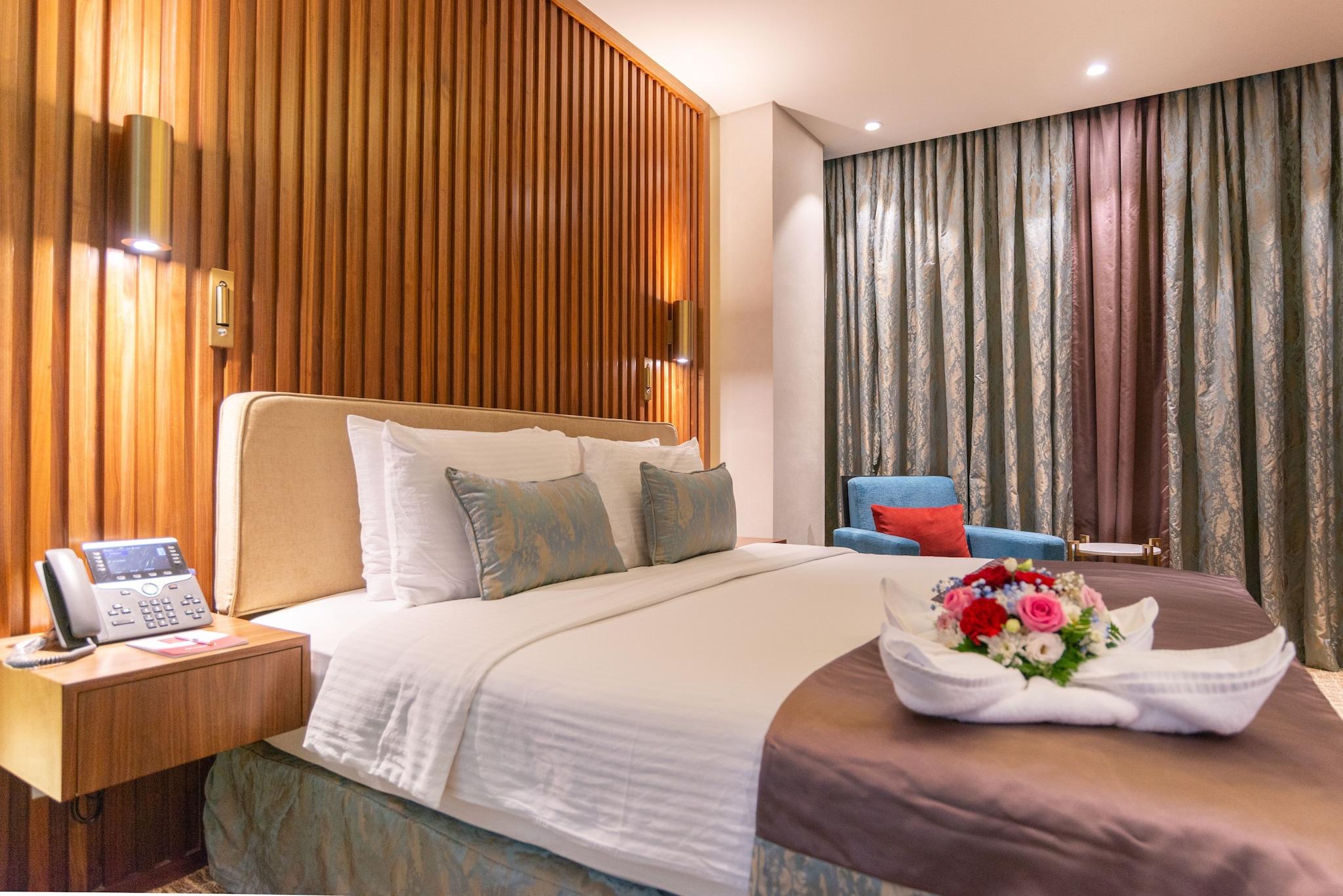 Suite King Bed One Bedroom 