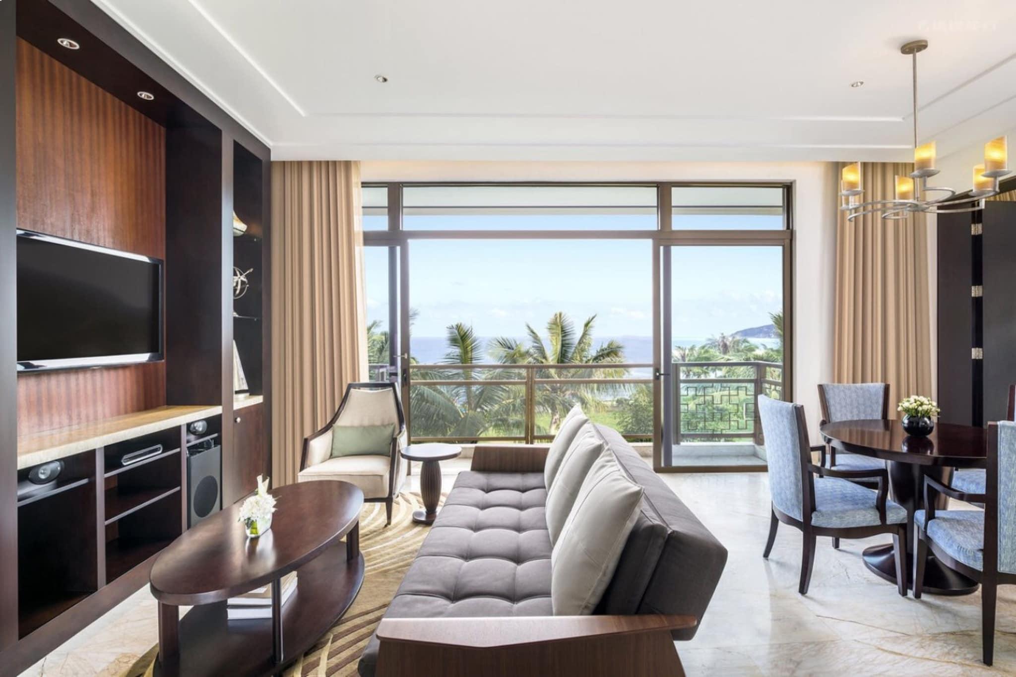 Suite Ocean View King Bed