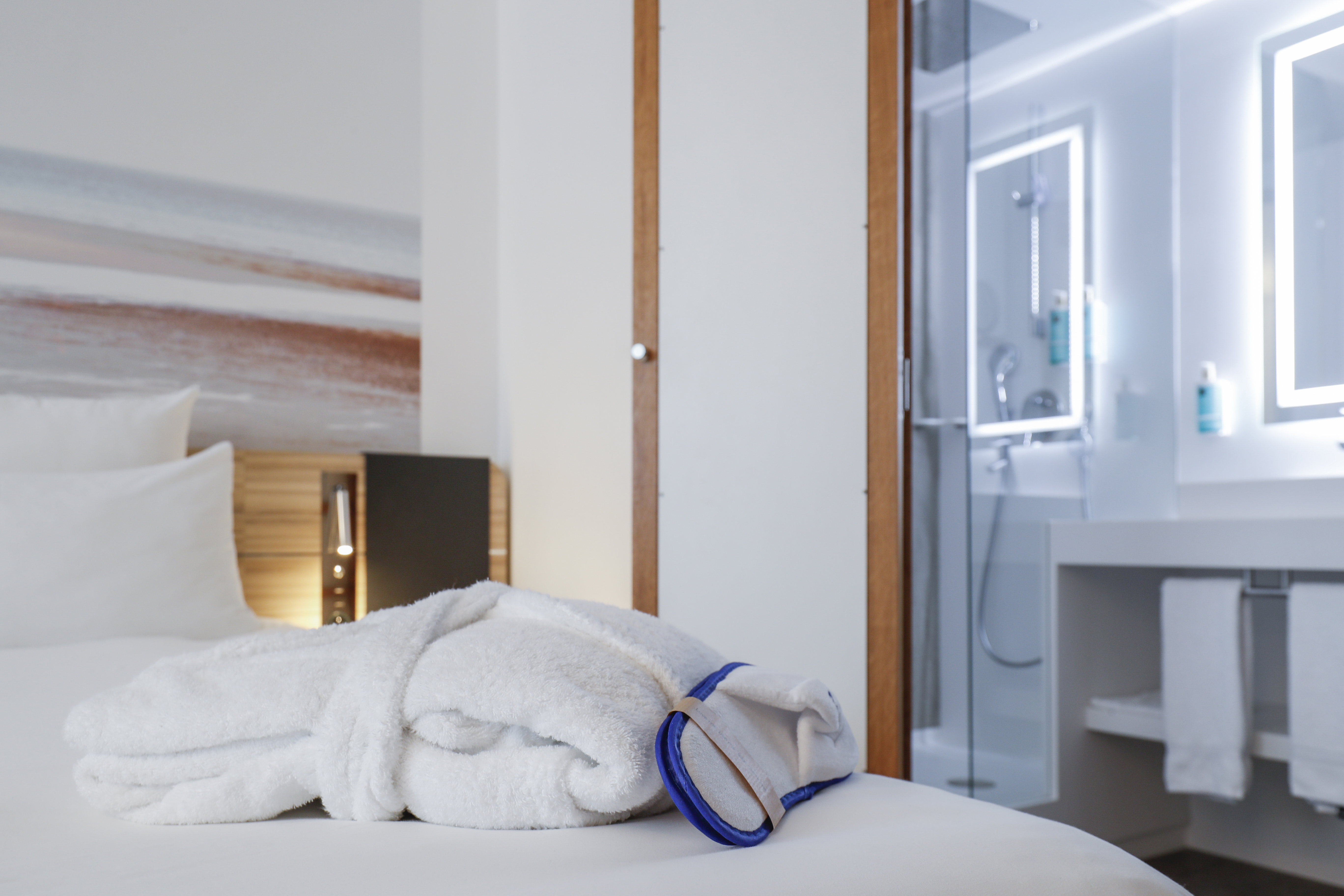 Double Superior Queen Bed