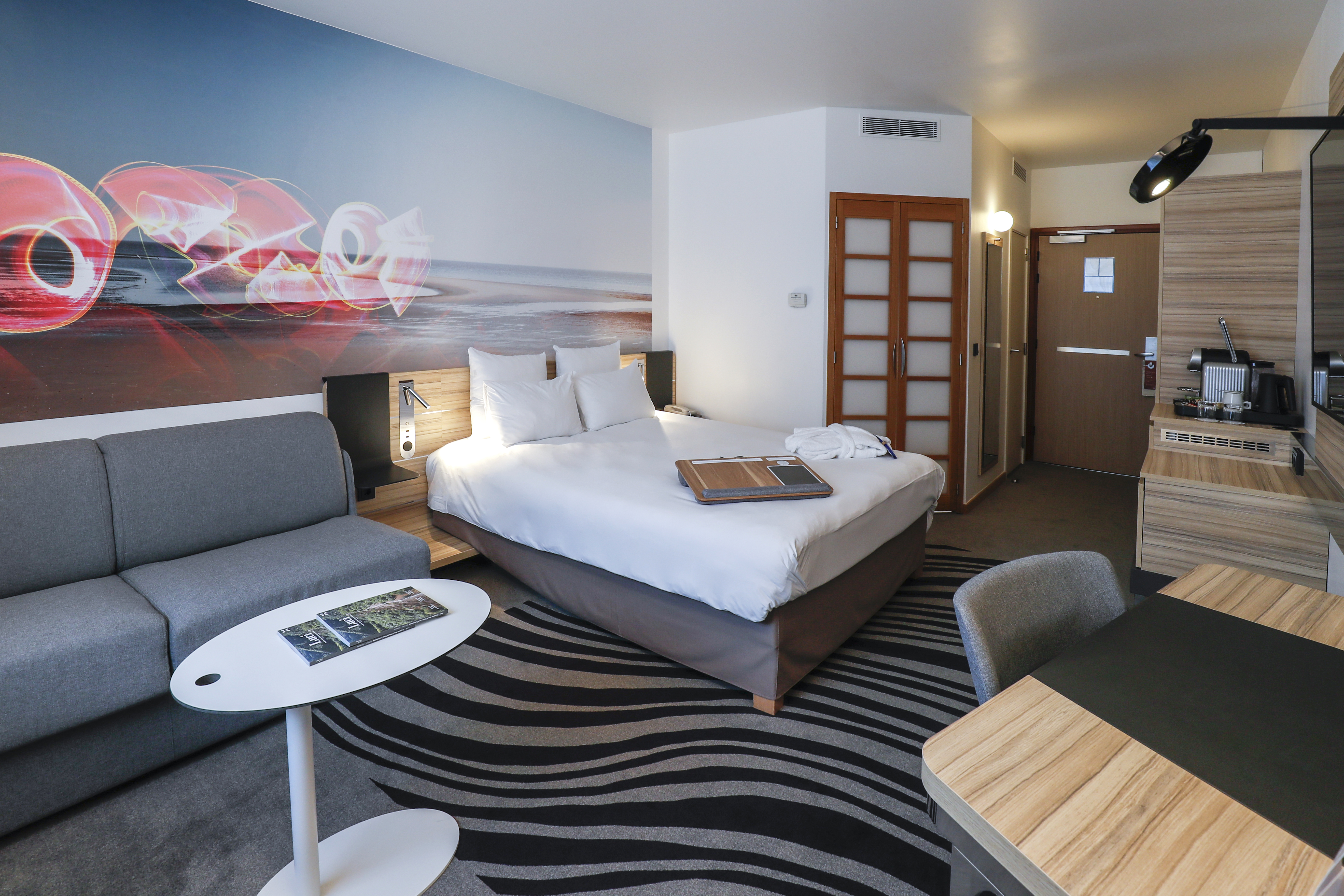 Double Superior Queen Bed