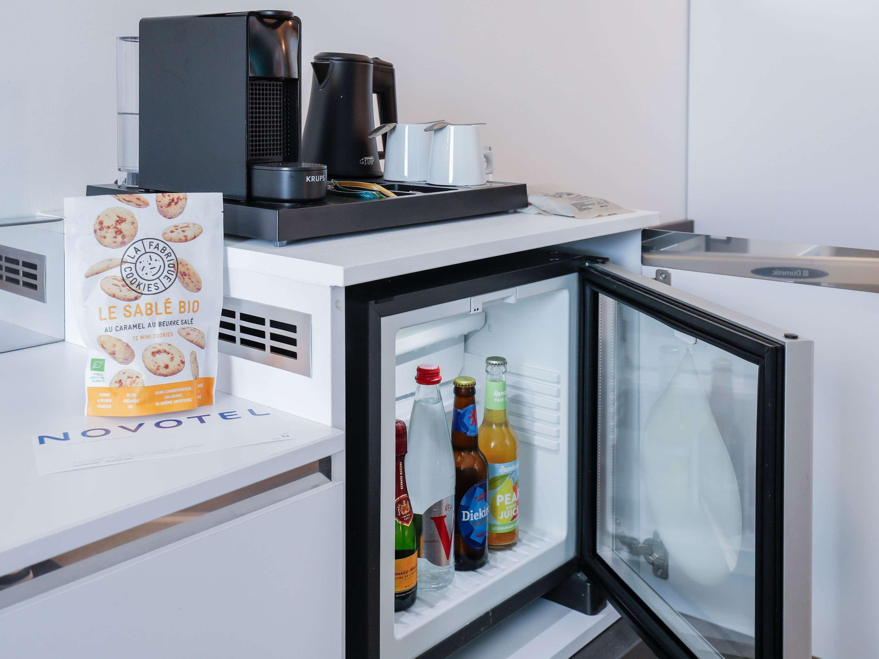 Double Executive Queen Bed