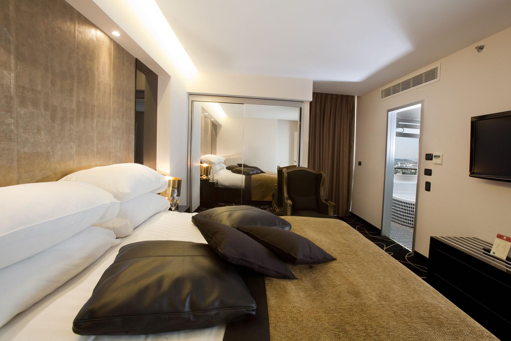 Suite Executive Queen Bed