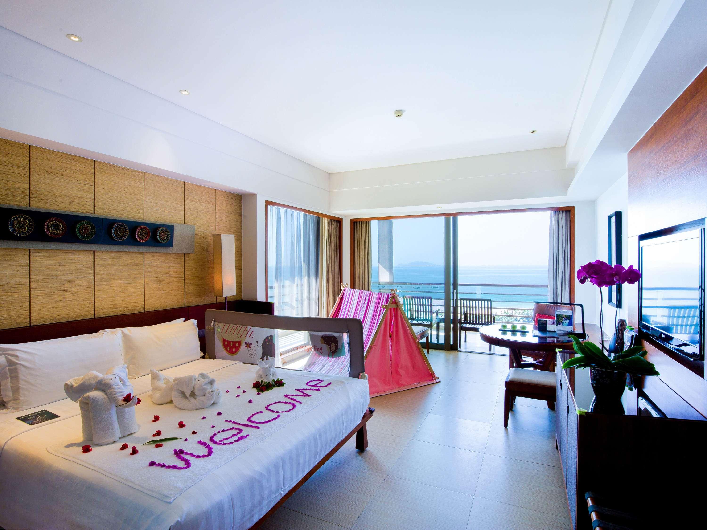 Family Room Sea View King Bed