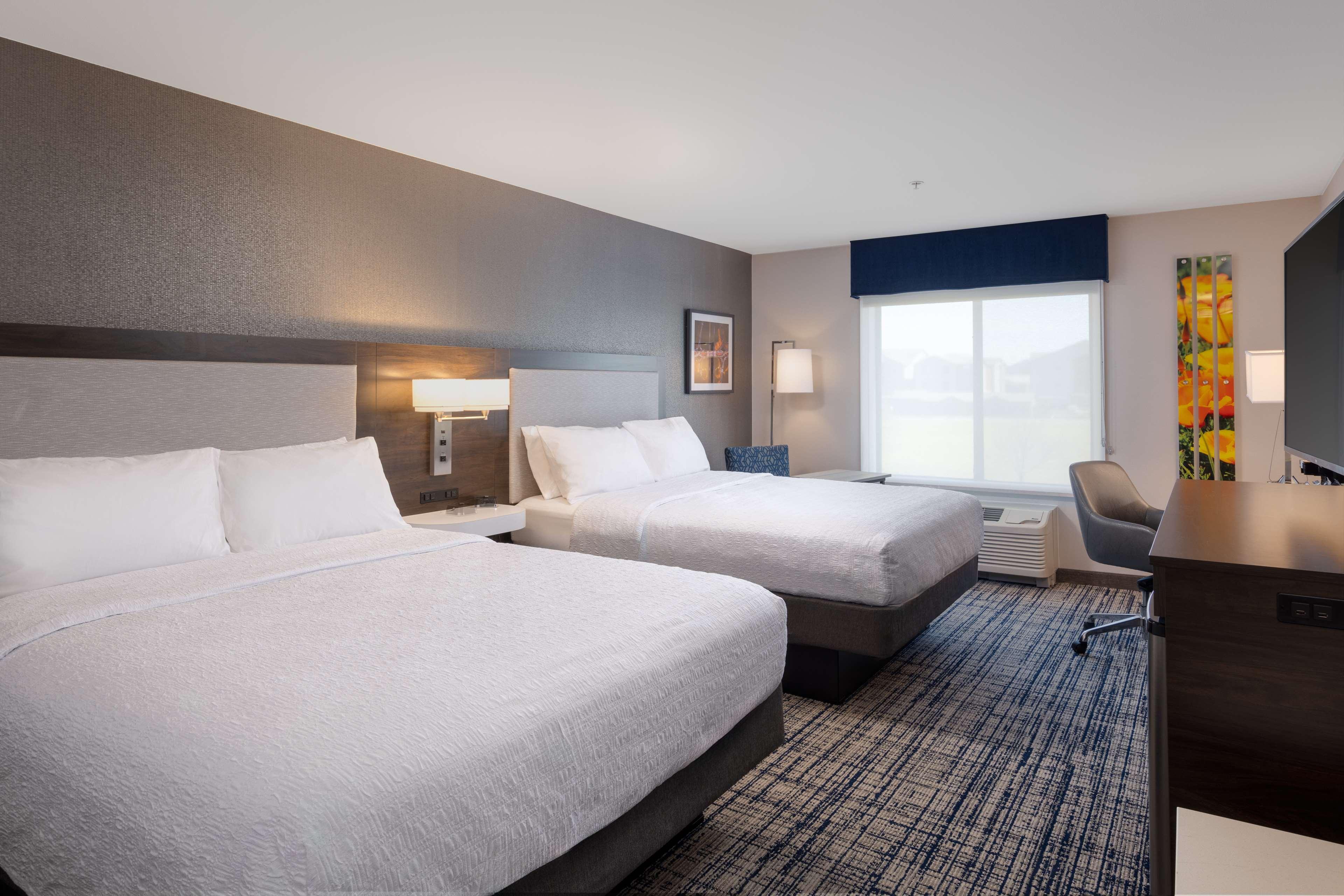 Double Two Queen Beds Non Smoking