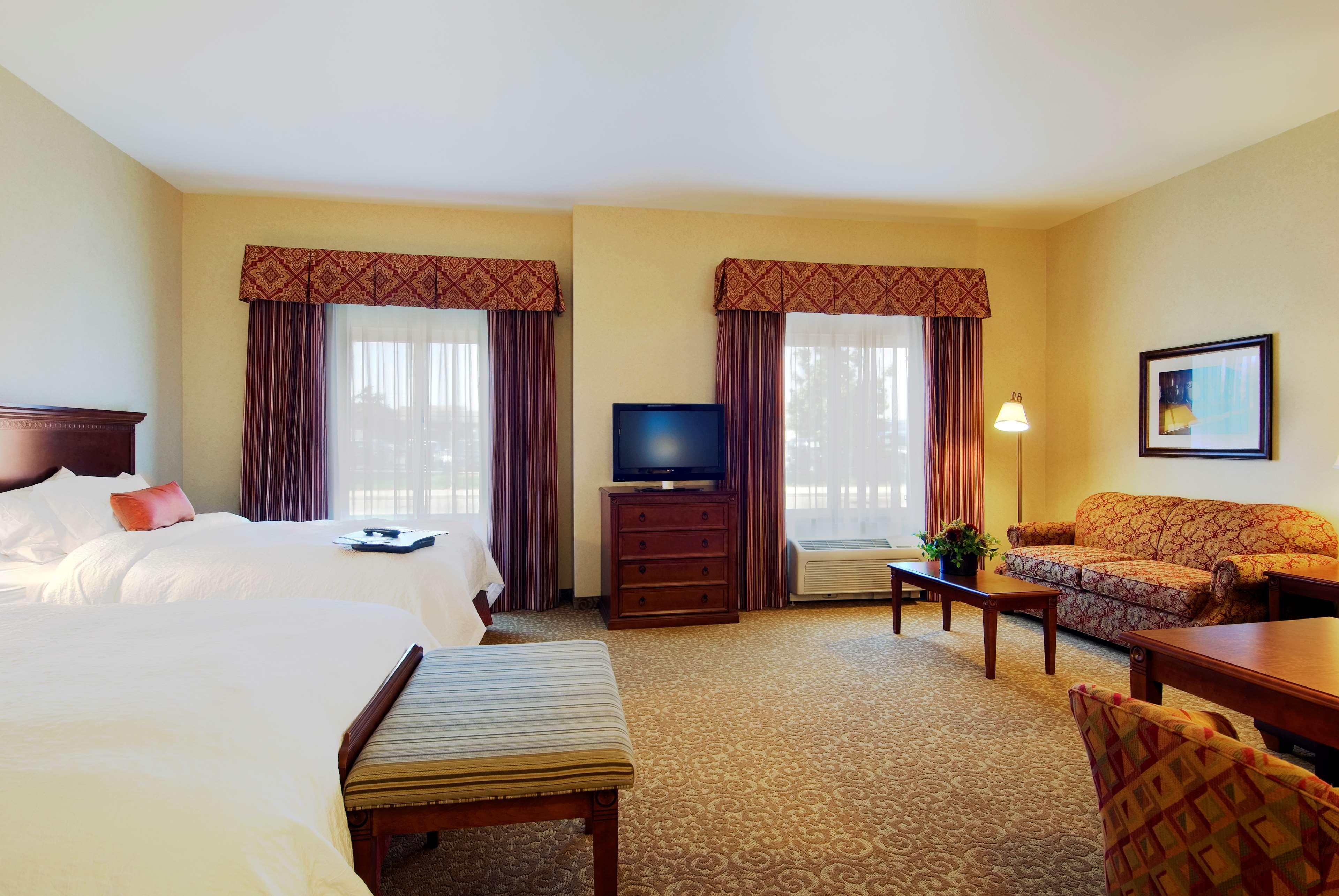 Suite Two Queen Beds