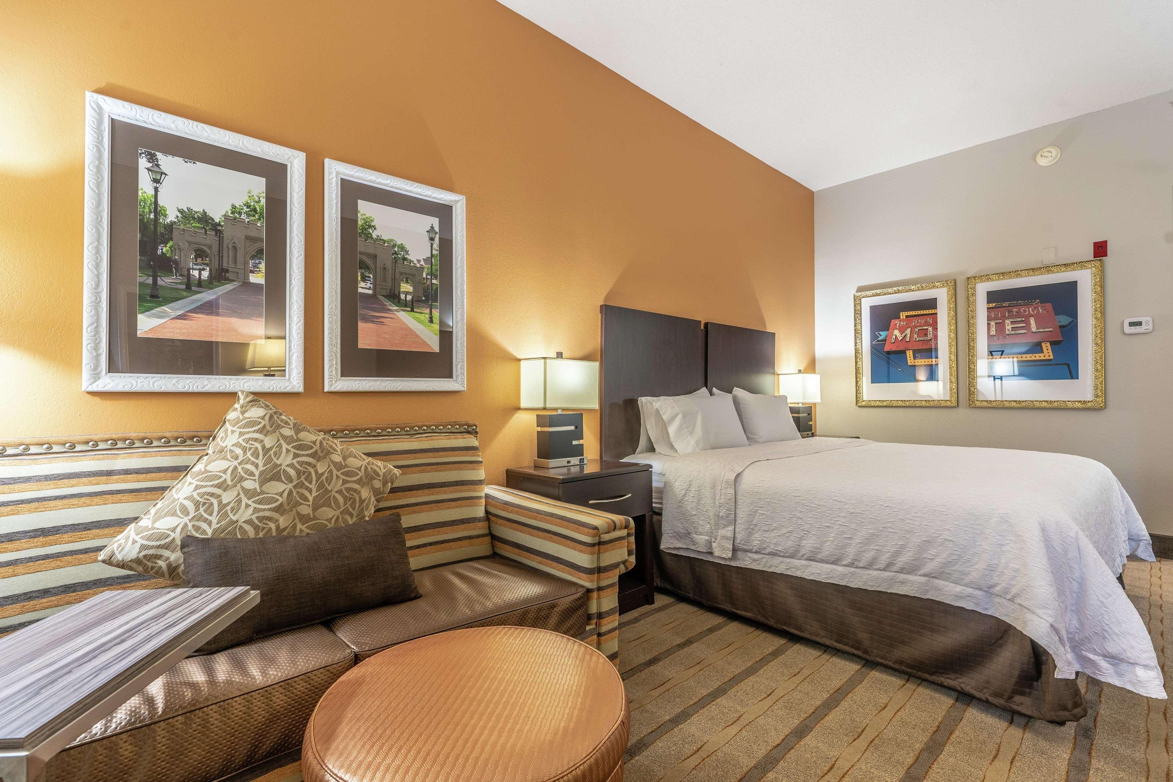 Studio King Size Bed