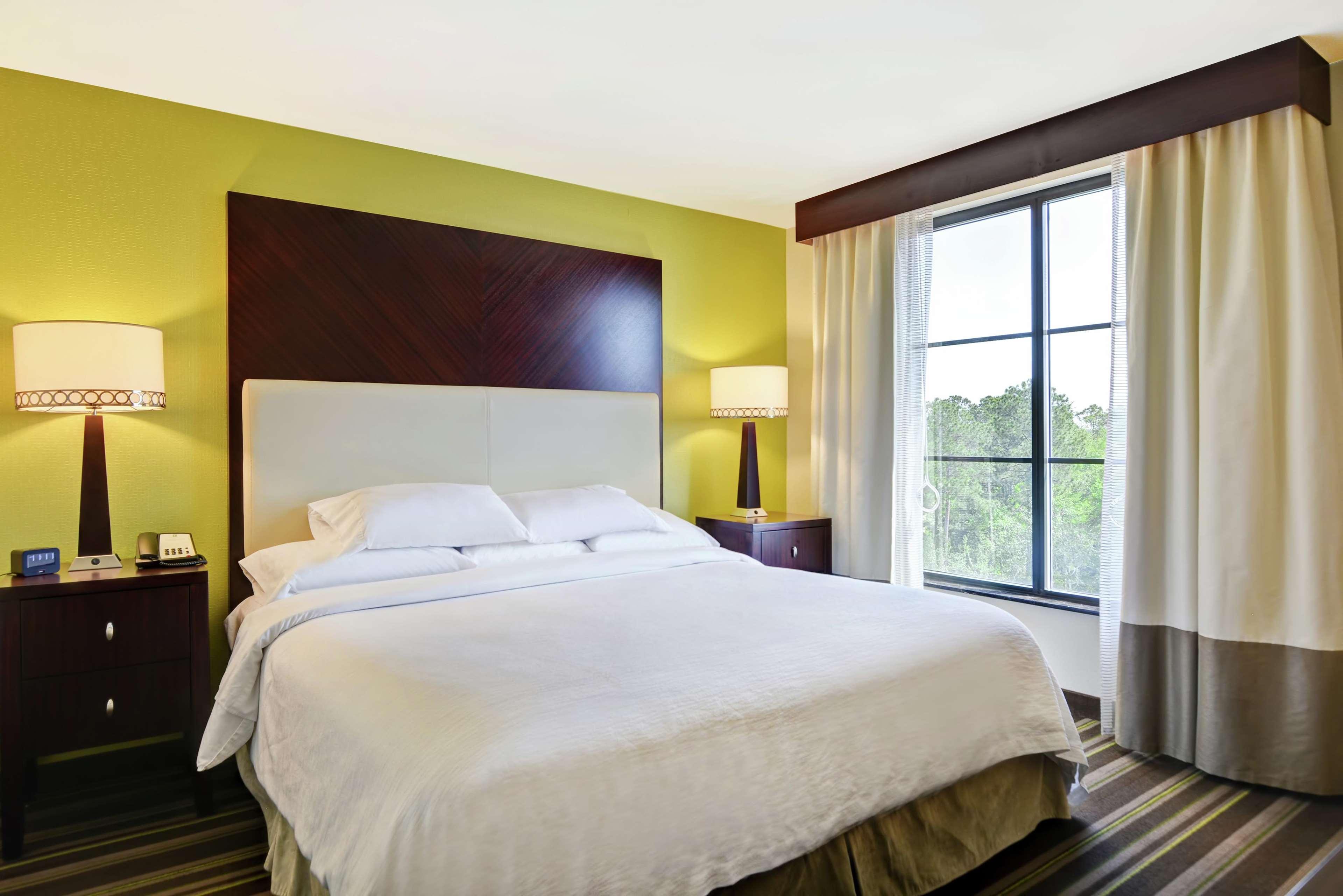 Double King Bed One Bedroom 