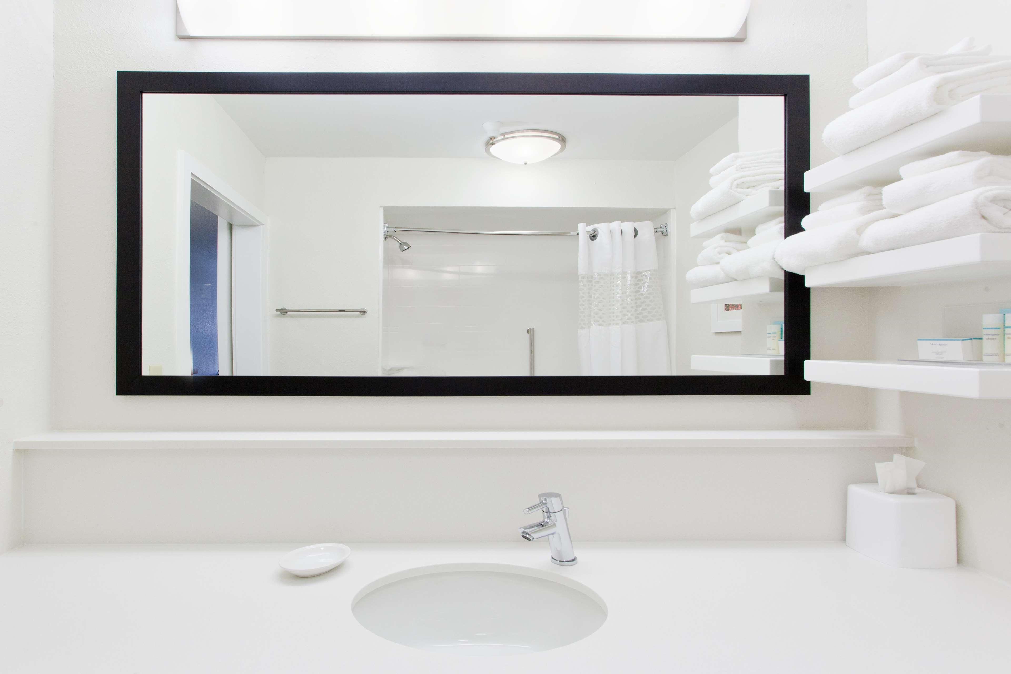 Double Two Queen Beds Non Smoking