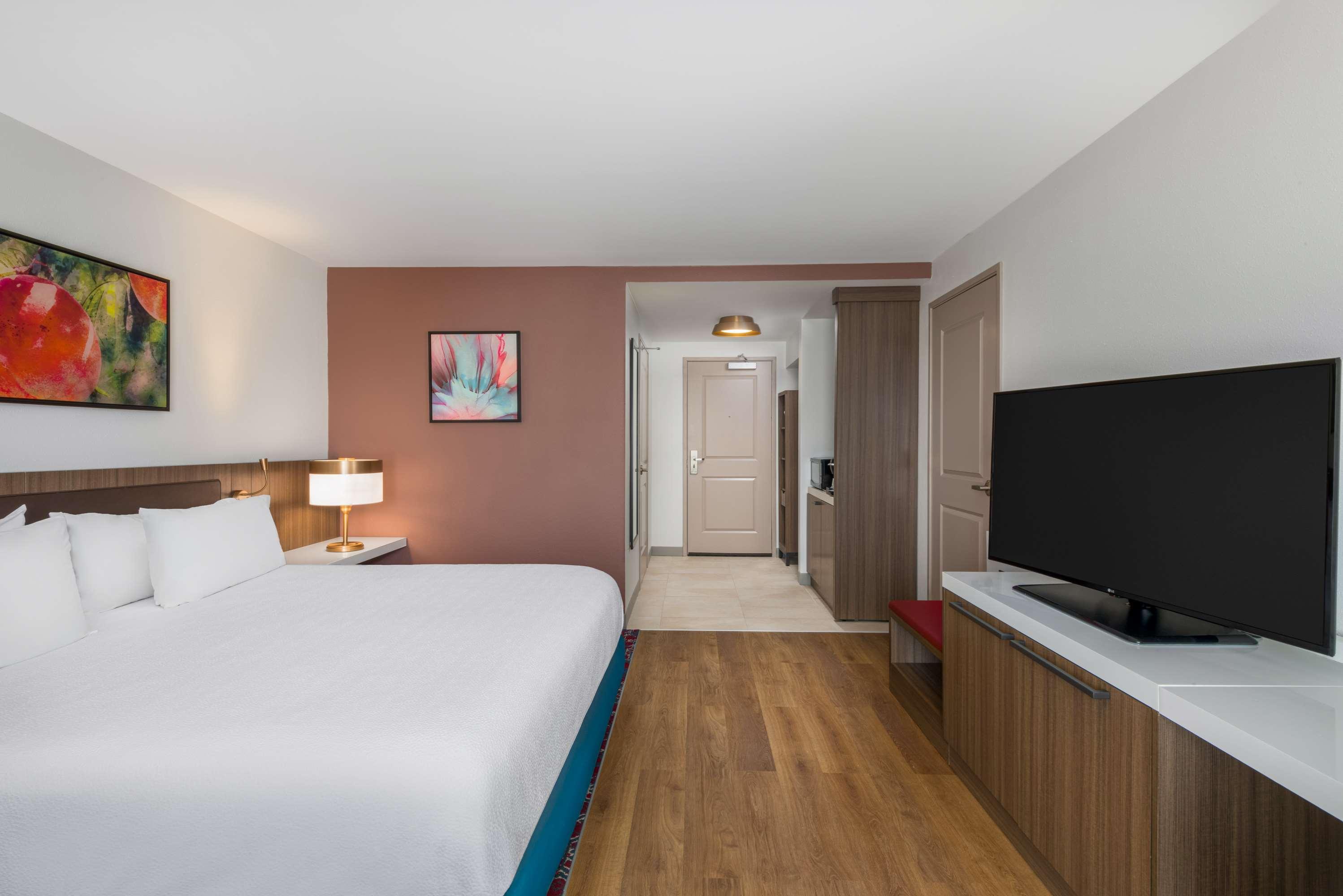 Double King Size Bed