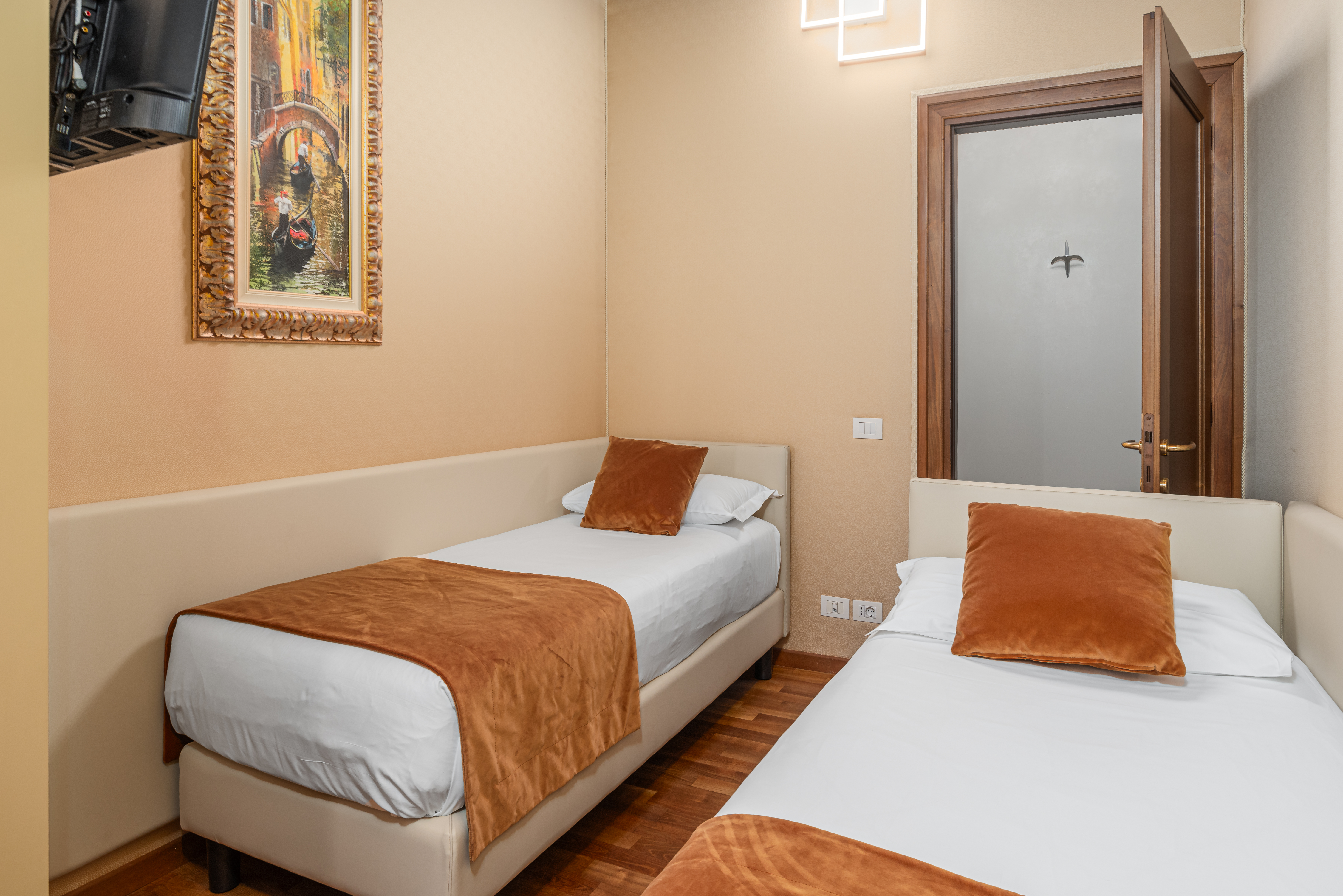 Apartment Deluxe Two Bedroom