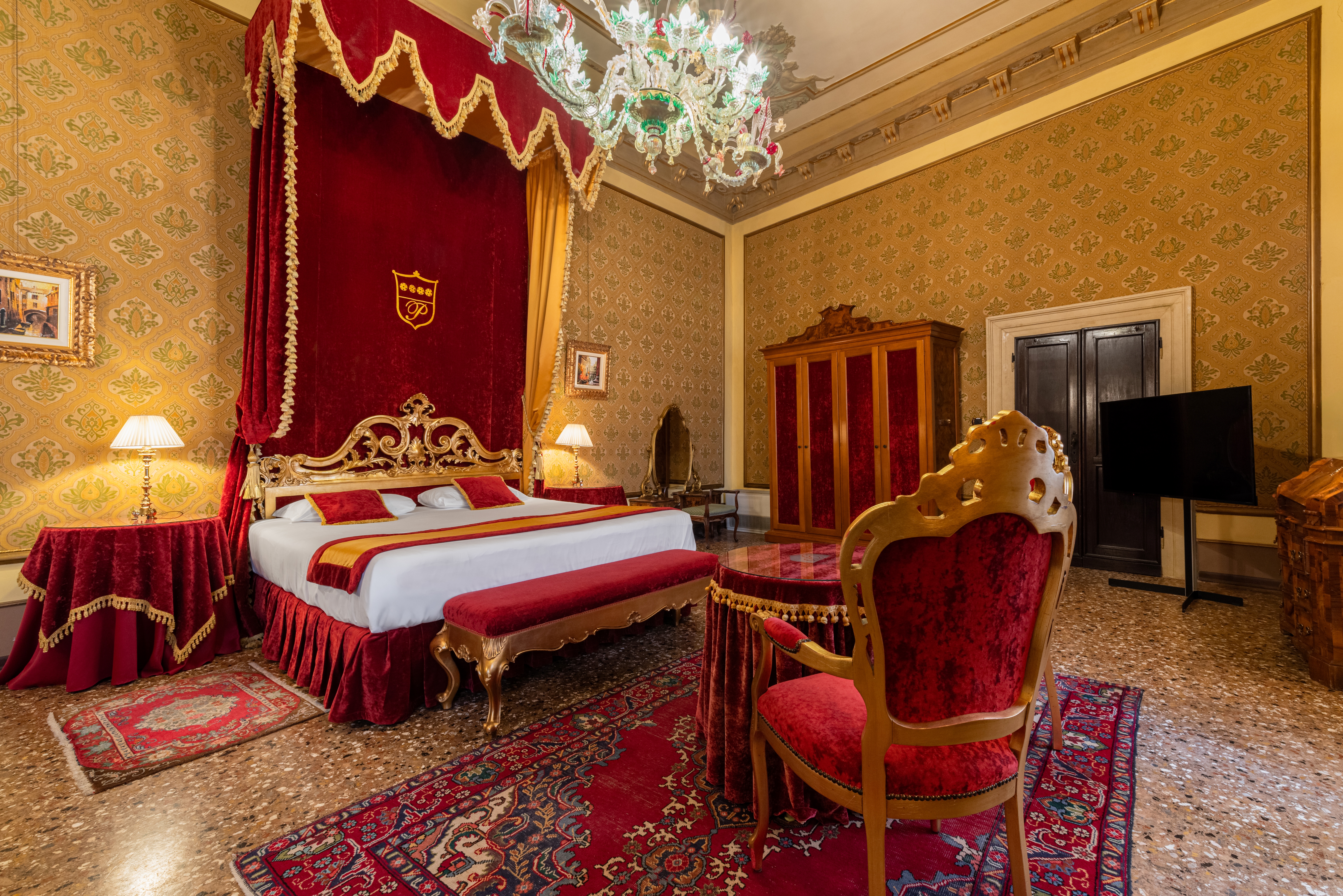 Junior Suite Canal View