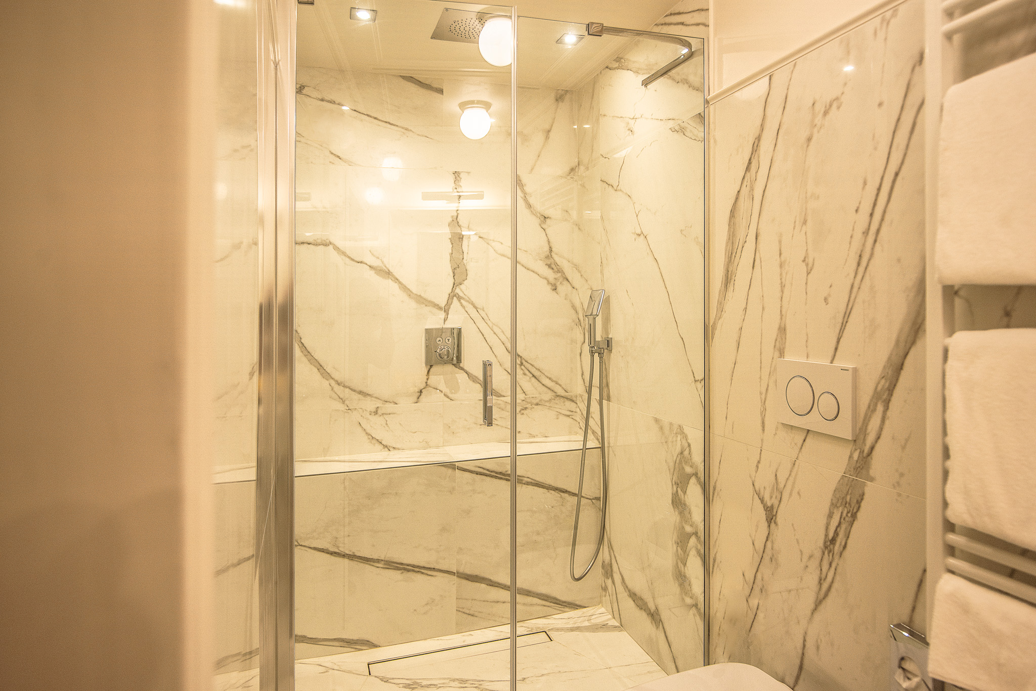 Apartment with Jacuzzi