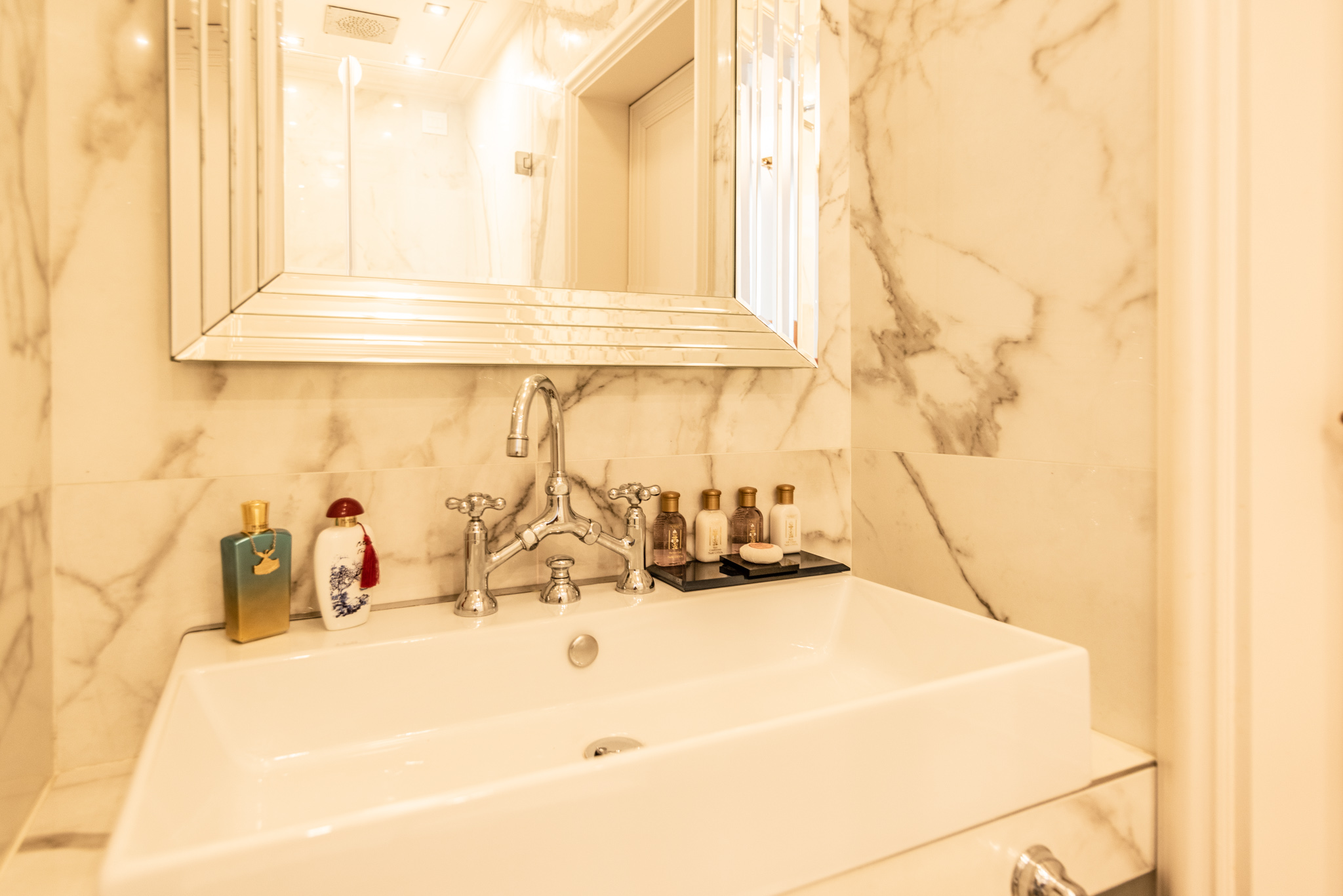 Apartment with Jacuzzi