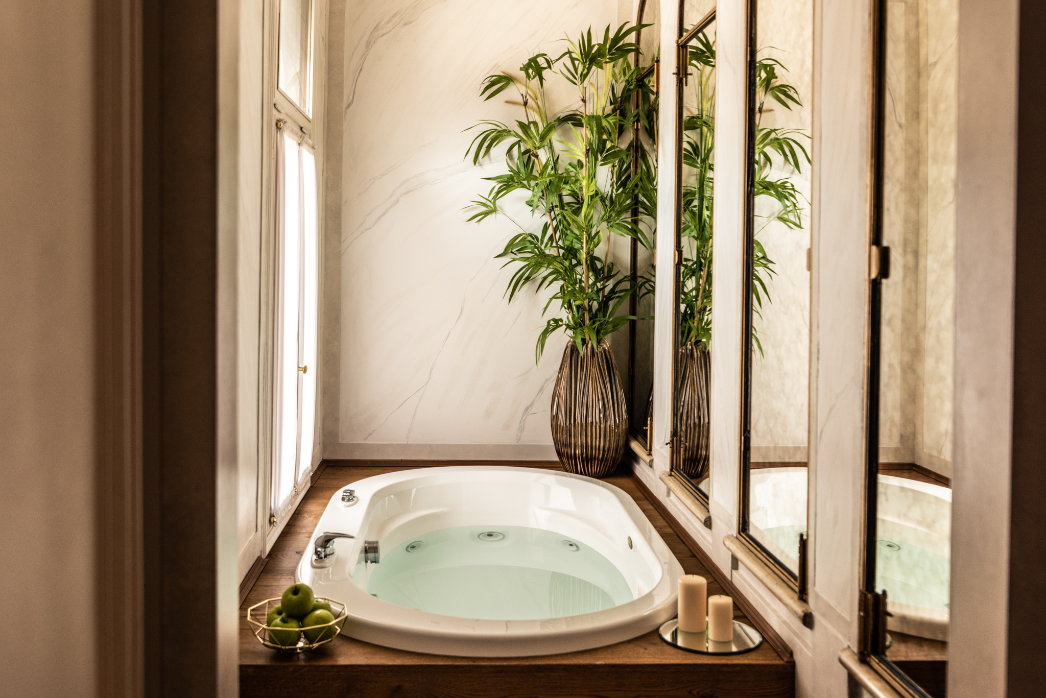 Apartment with Jacuzzi