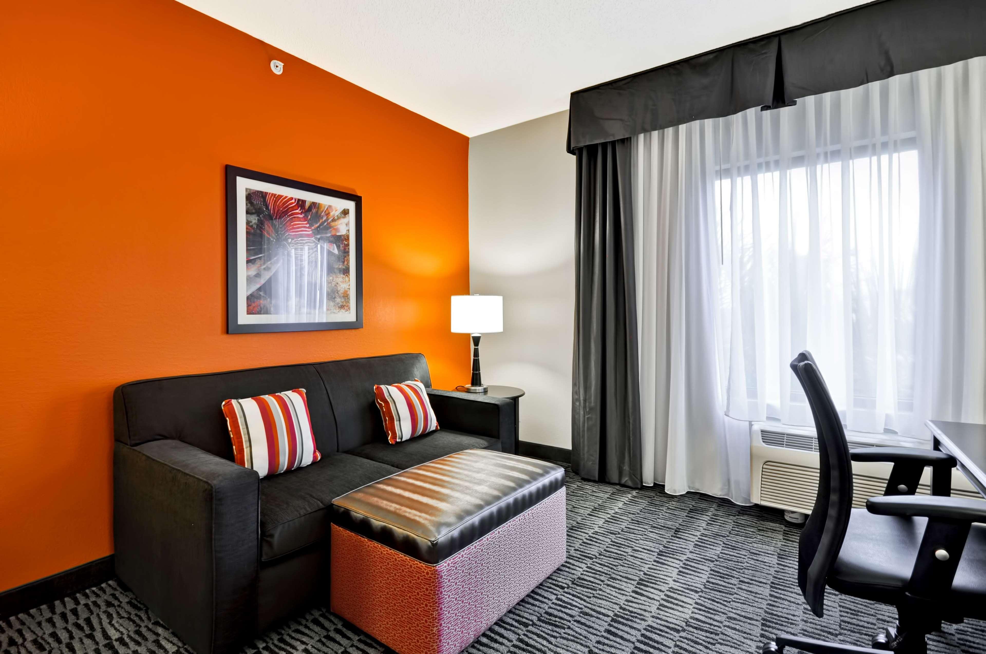 Double Deluxe King Bed