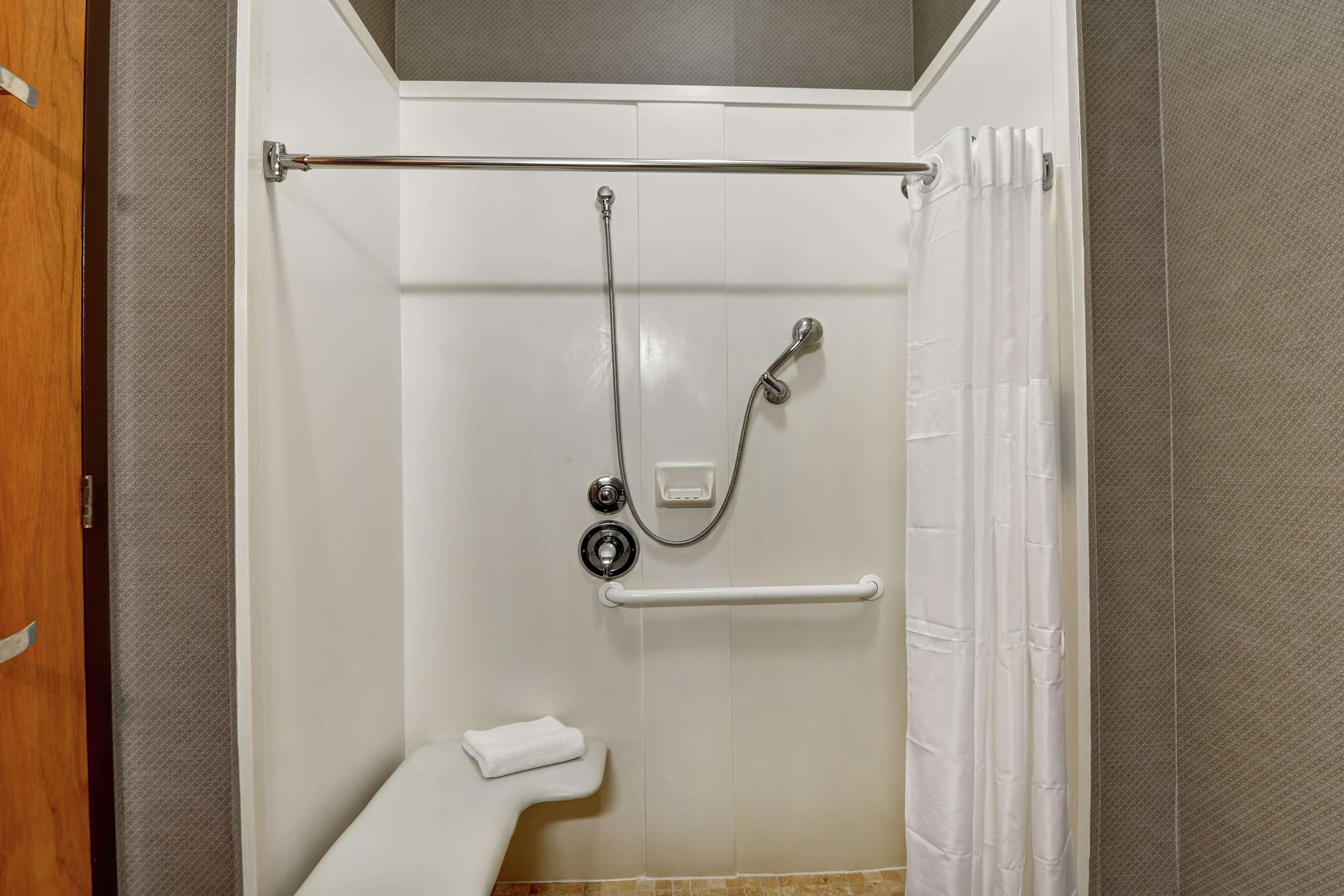 Double Two Queen Beds Non Smoking