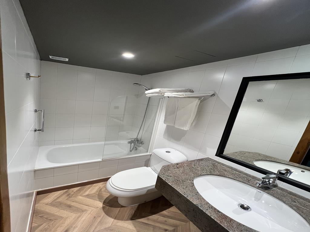 Quadruple Capacity 4