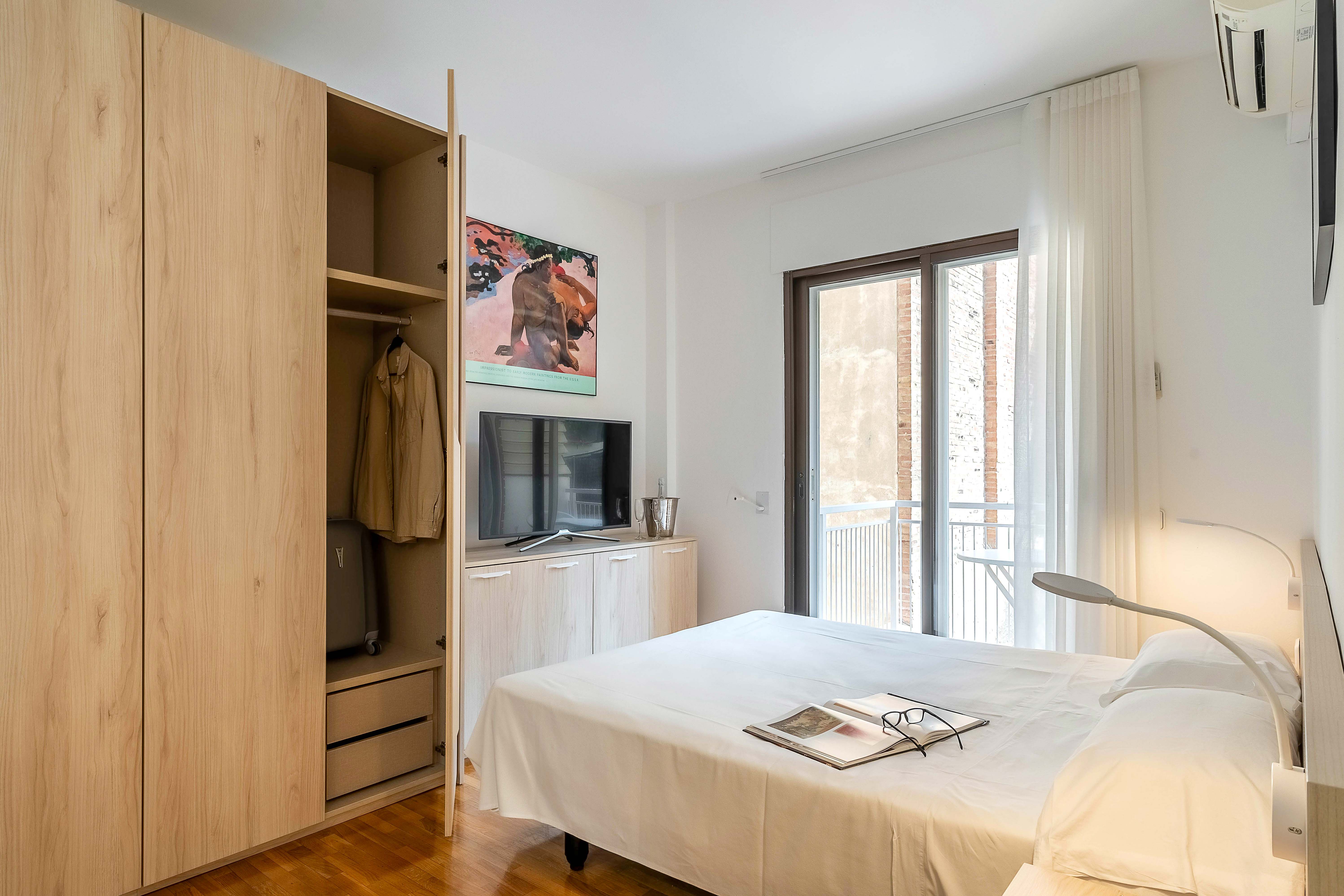 Apartment Capacity 4