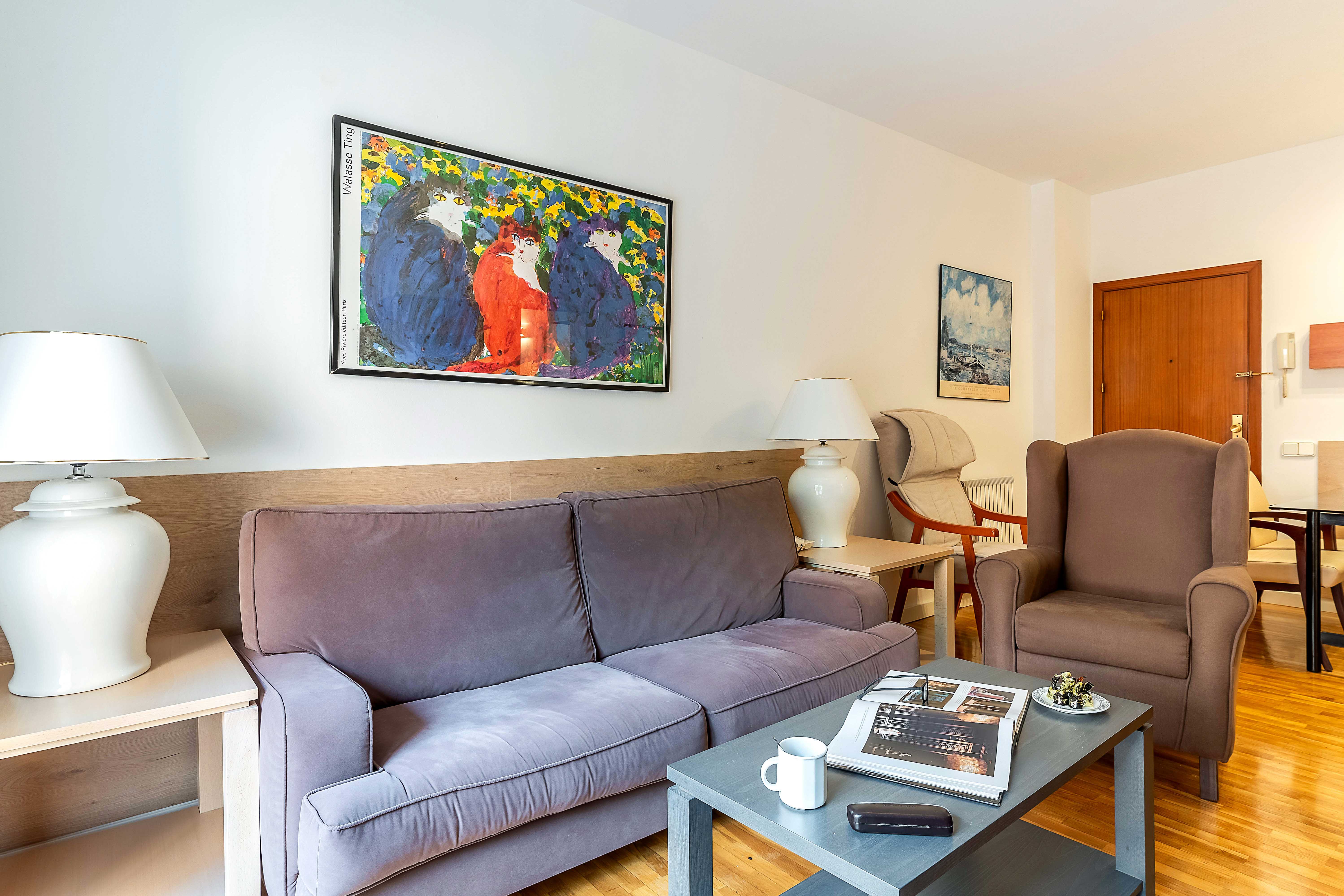 Apartment Capacity 4