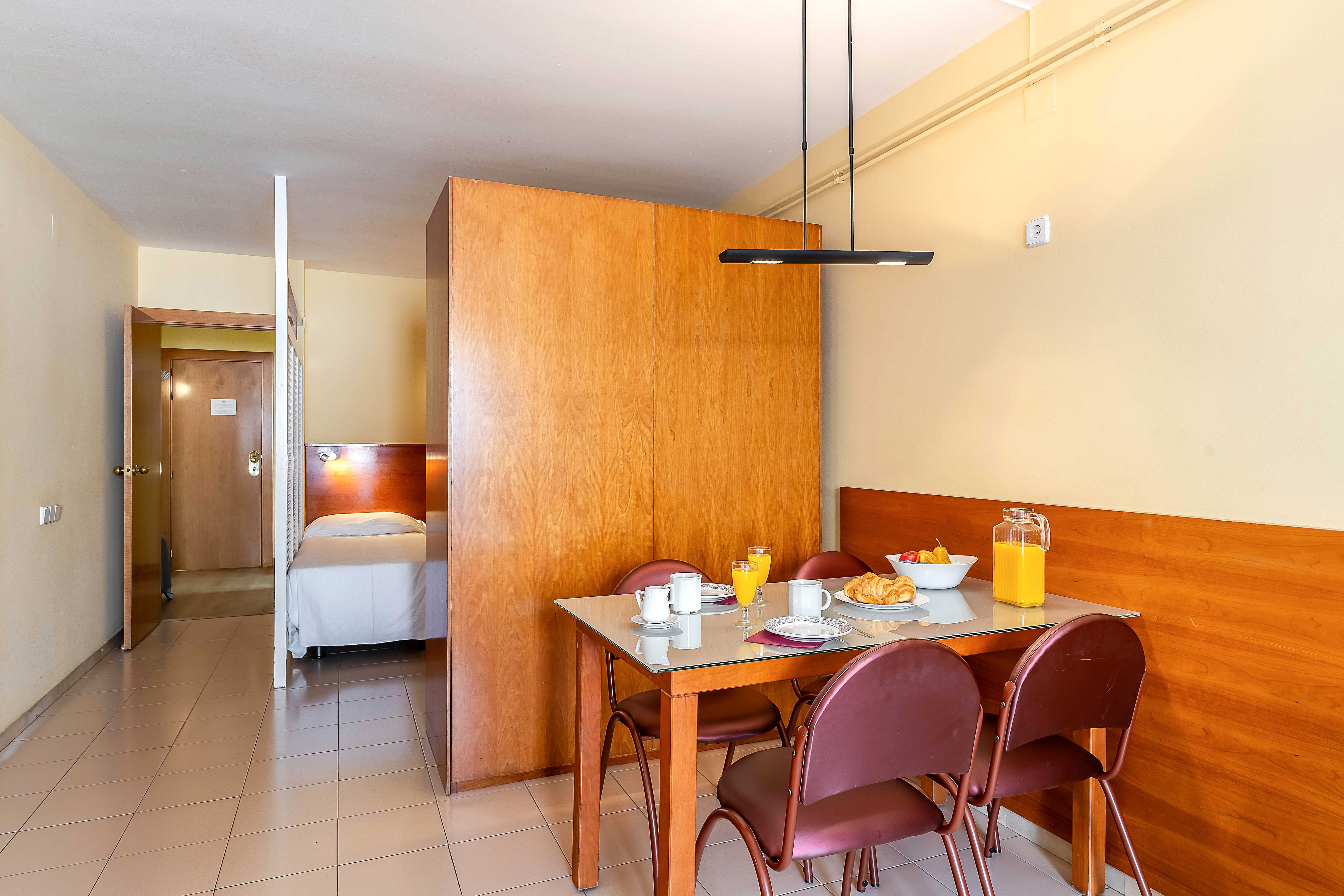 Apartment Capacity 1