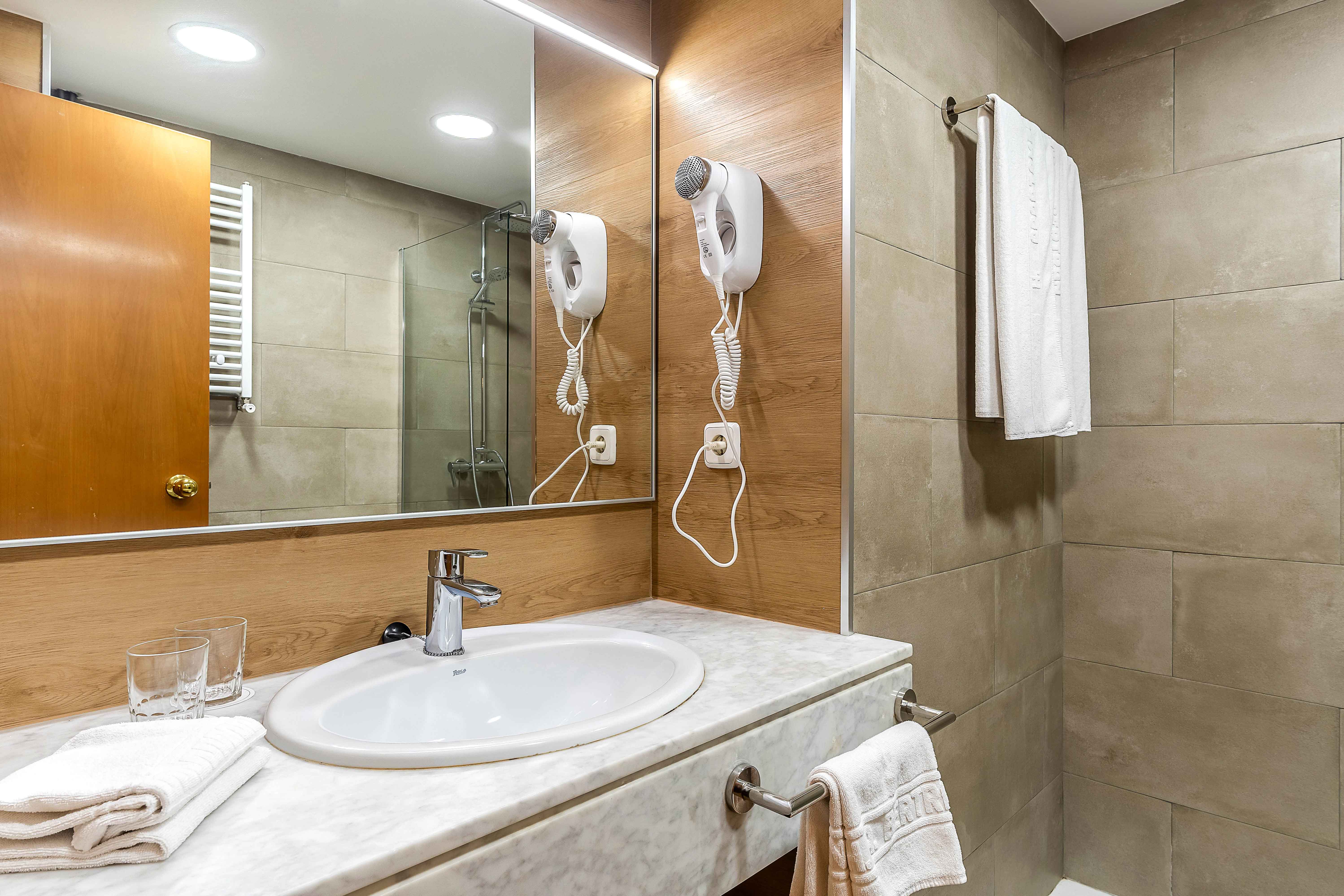 Apartment Capacity 1