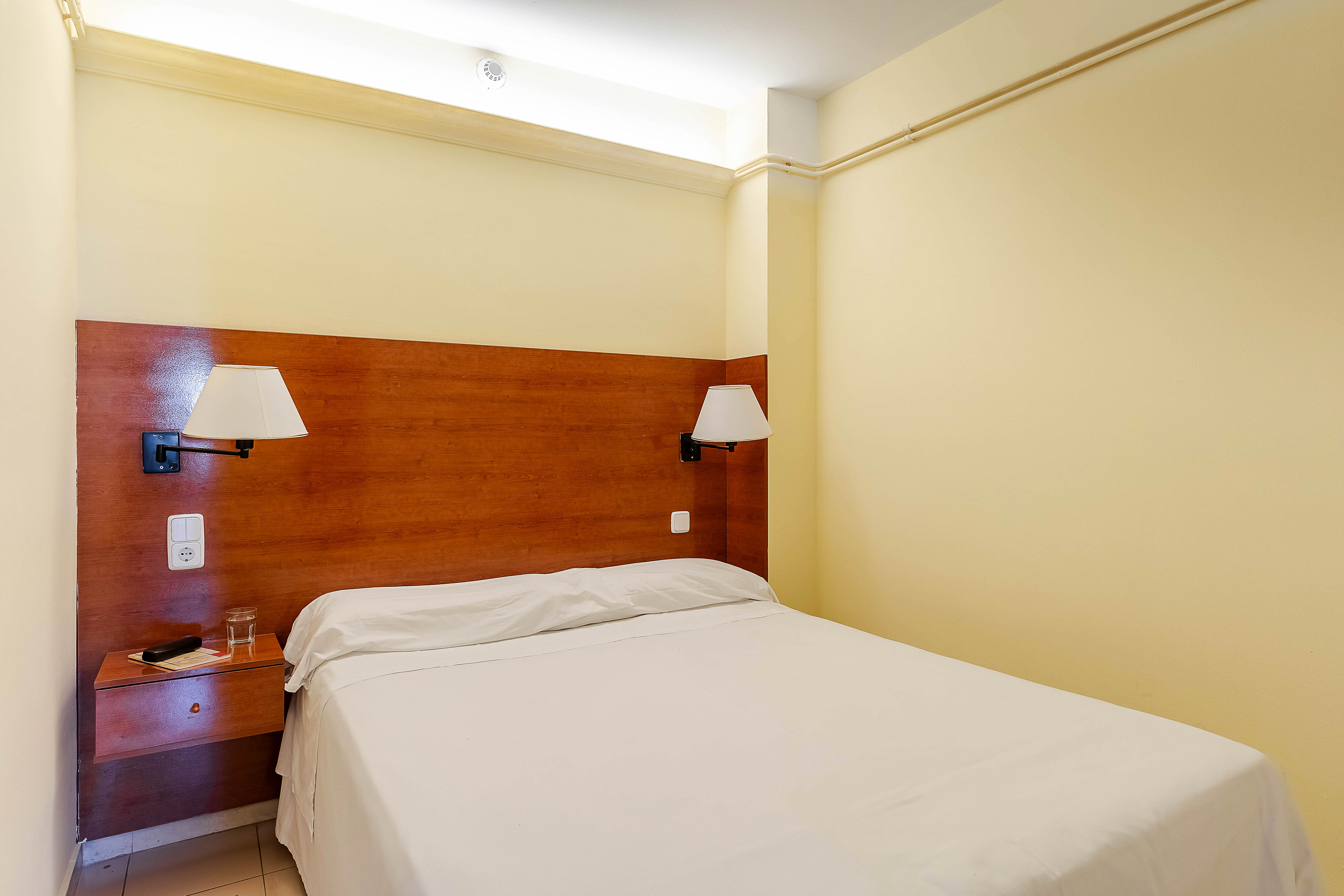 Apartment Capacity 1