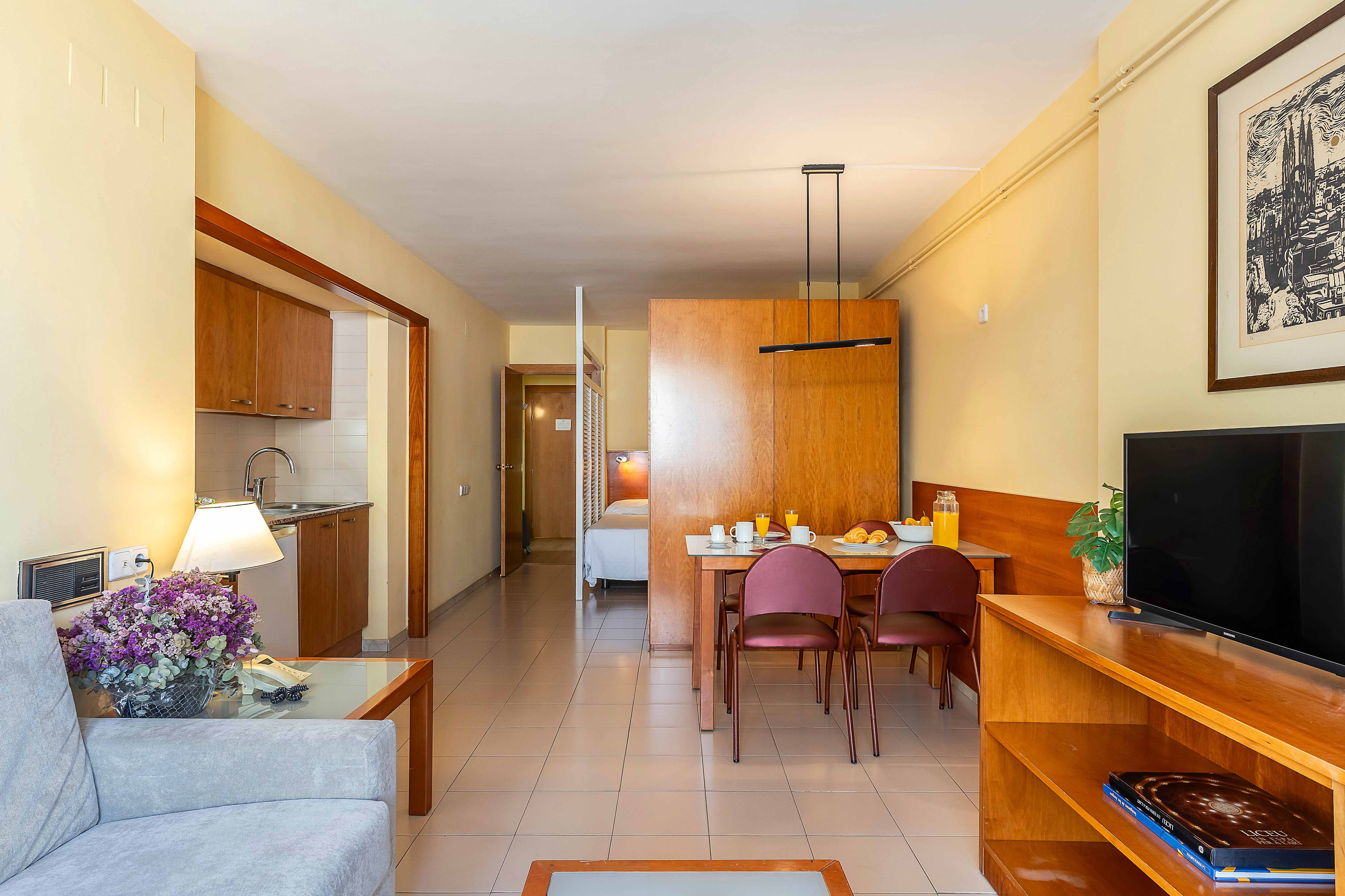 Apartment Capacity 3