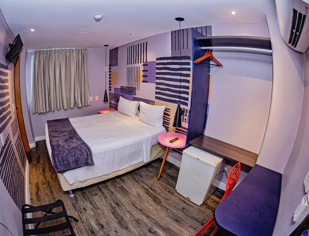 Single Superior Queen Bed