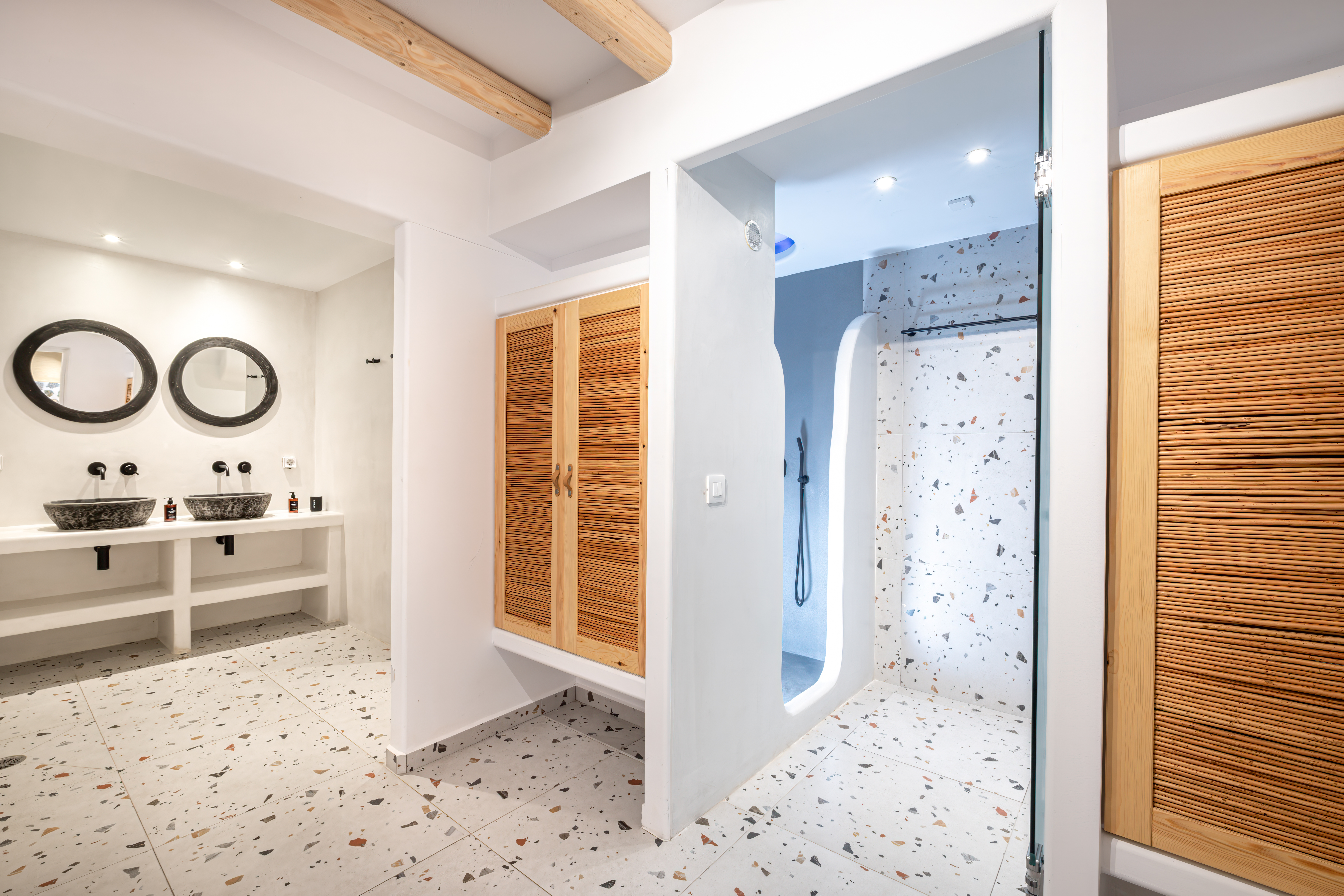 Suite Two Bedrooms Two Bathrooms