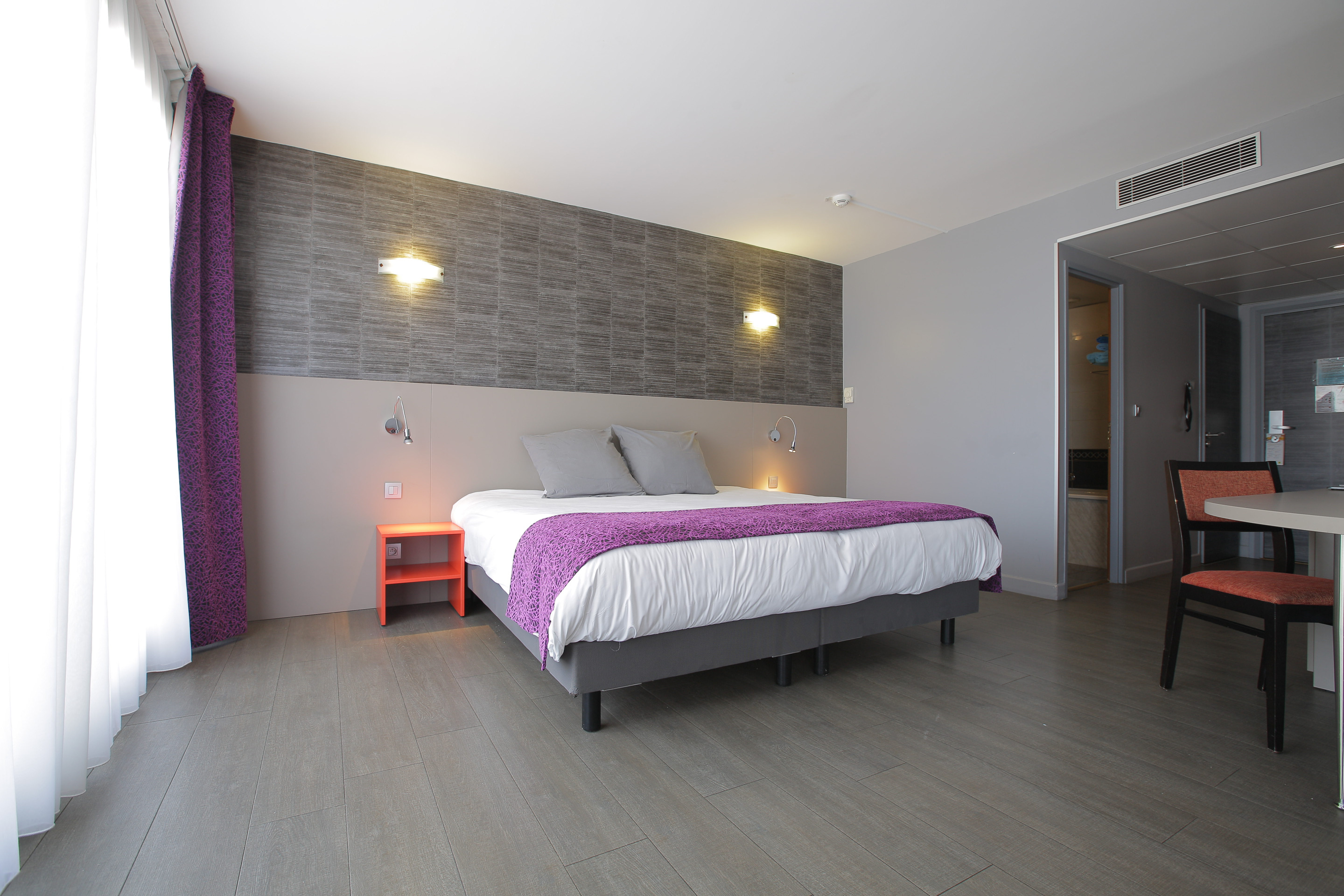 Family Room Lake View