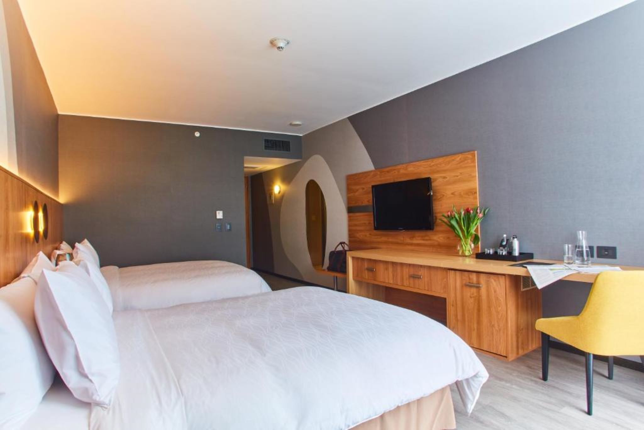 Double Queen Size Bed