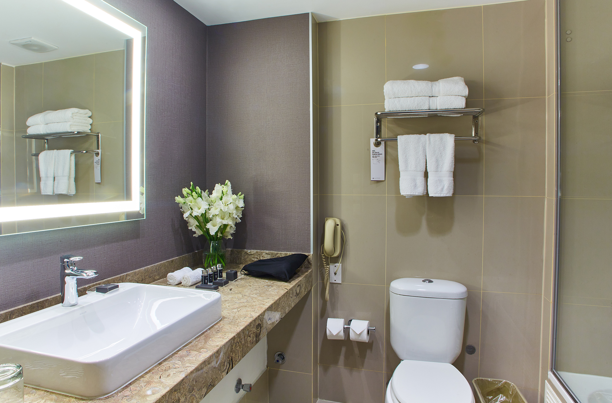 Double Deluxe Two Queen Beds