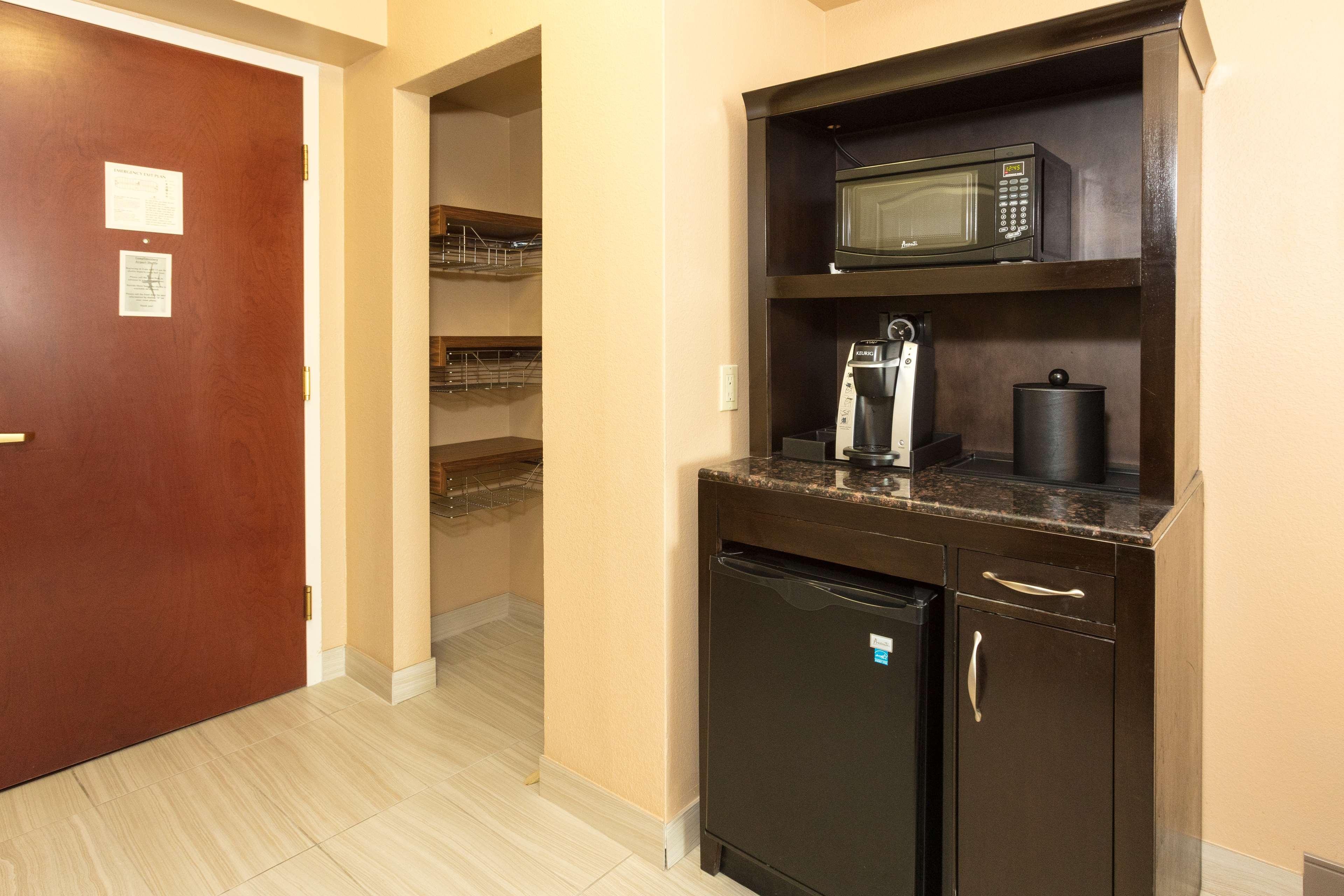 Double Two Queen Beds