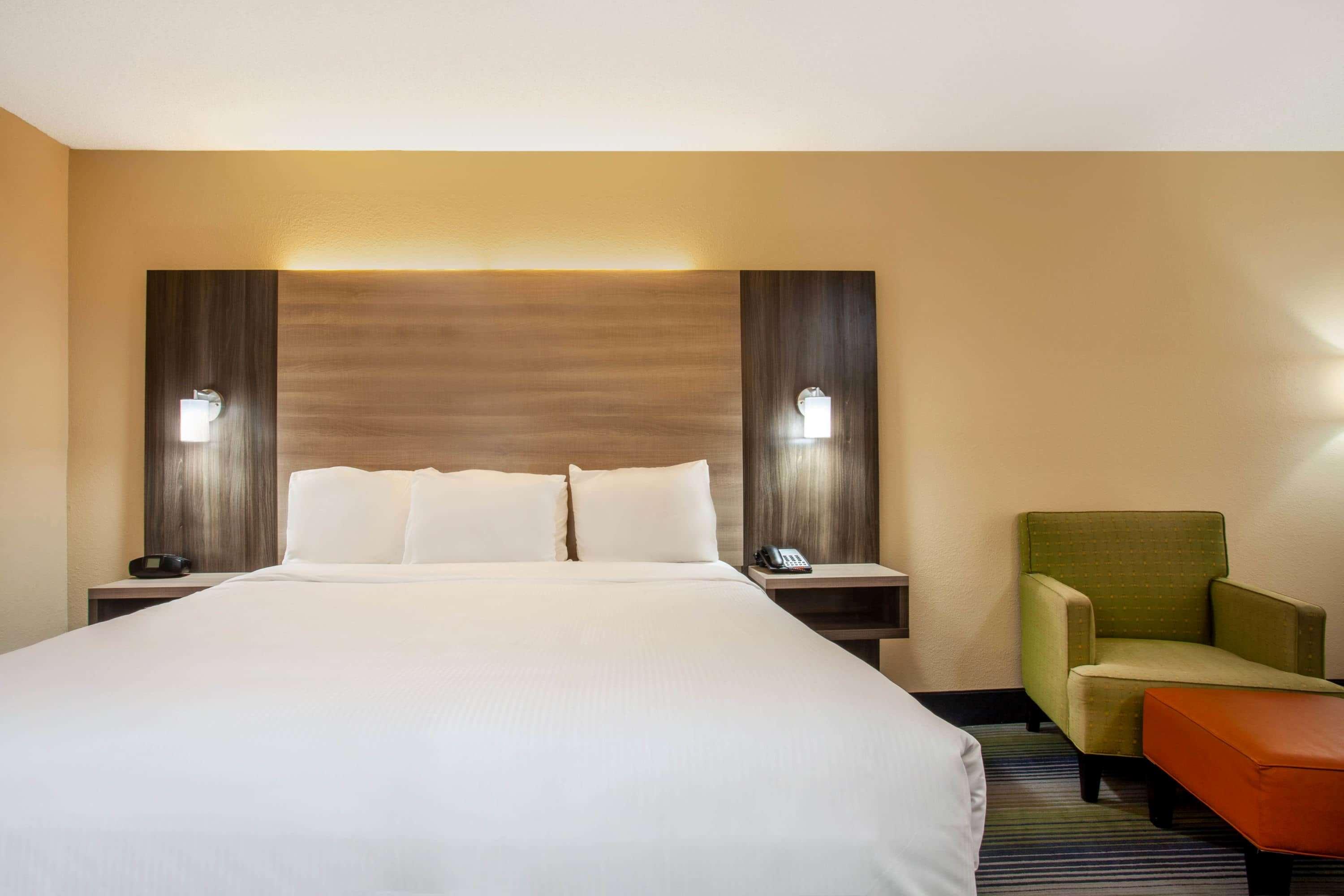 Double Deluxe King Bed