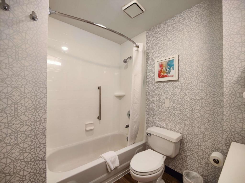 Double Two Queen Beds Non Smoking