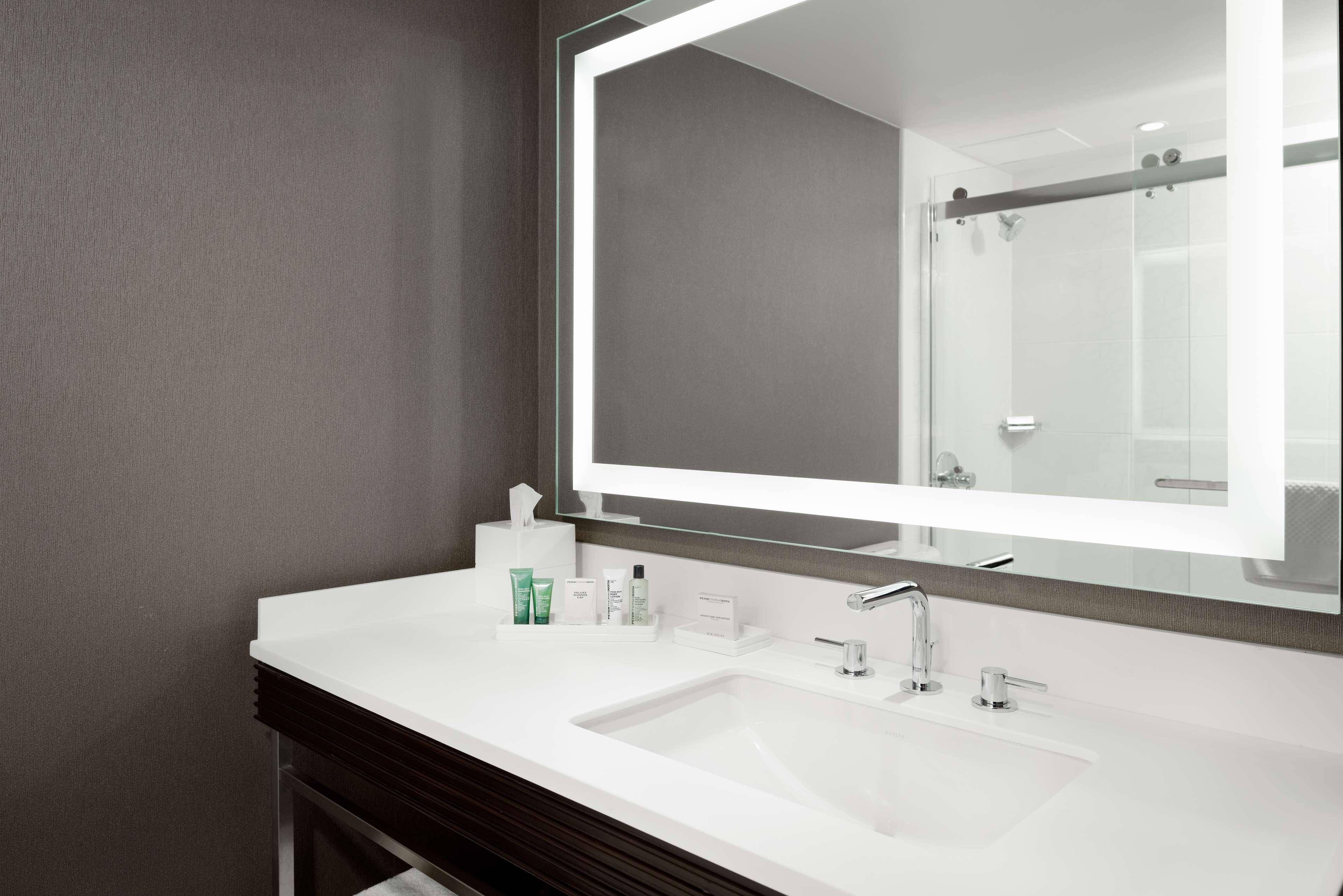 Double Deluxe King Bed