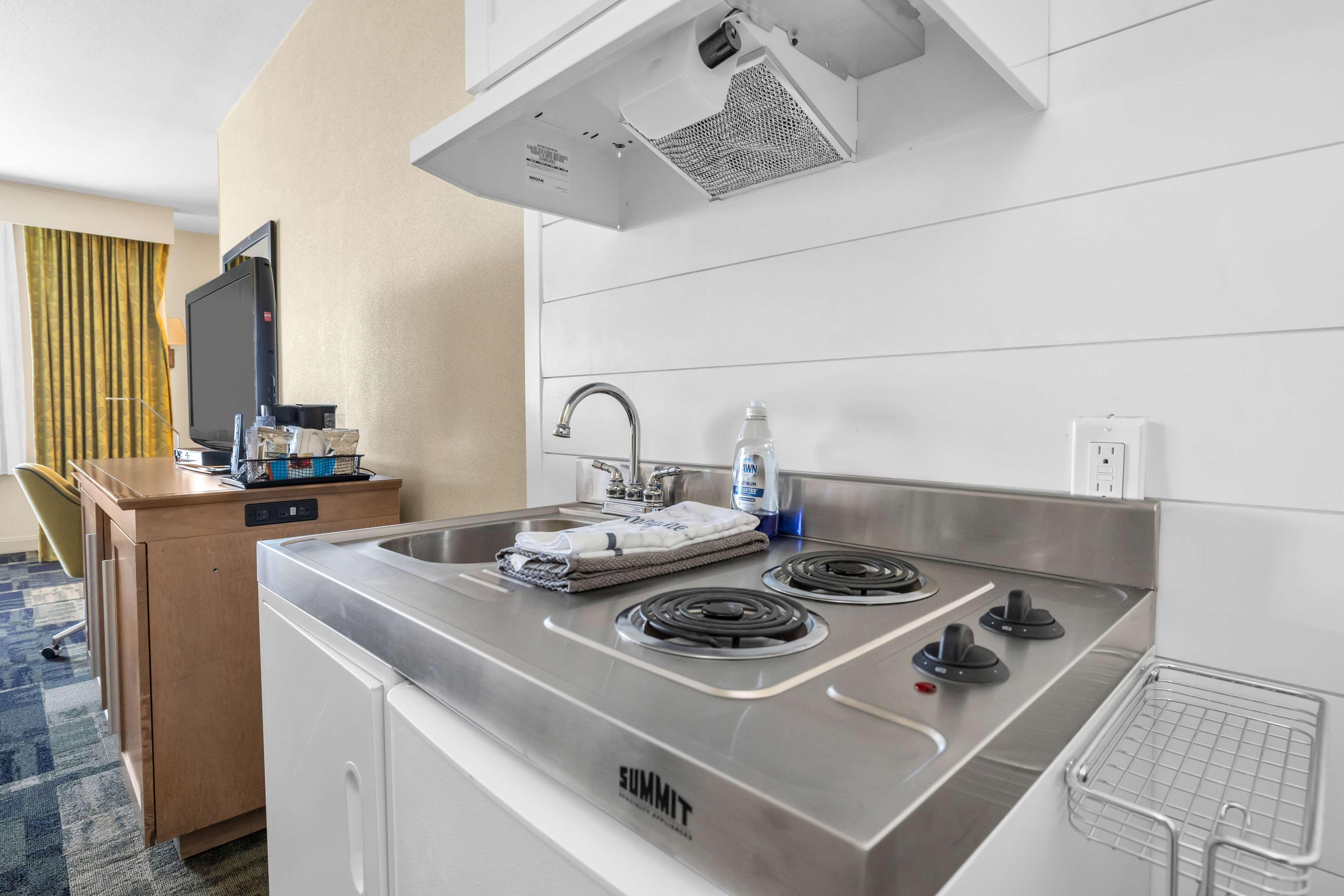 Studio King Size Bed