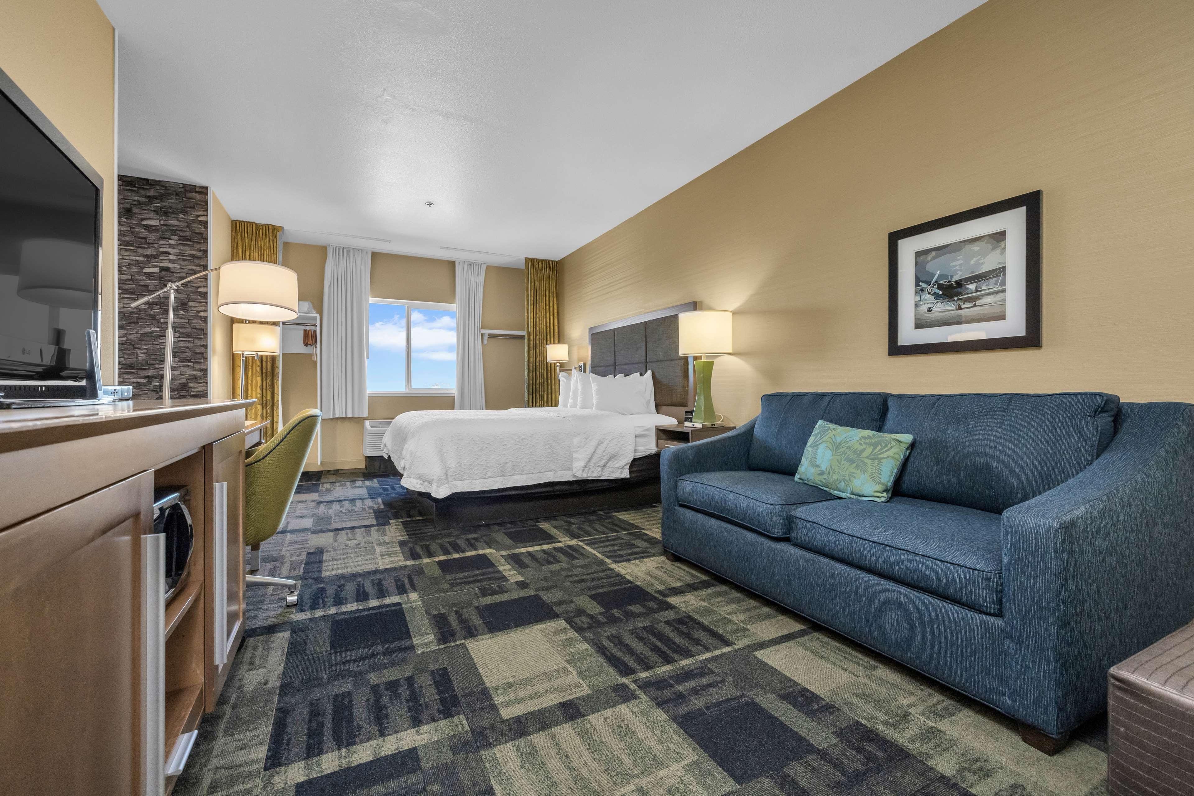 Studio King Size Bed