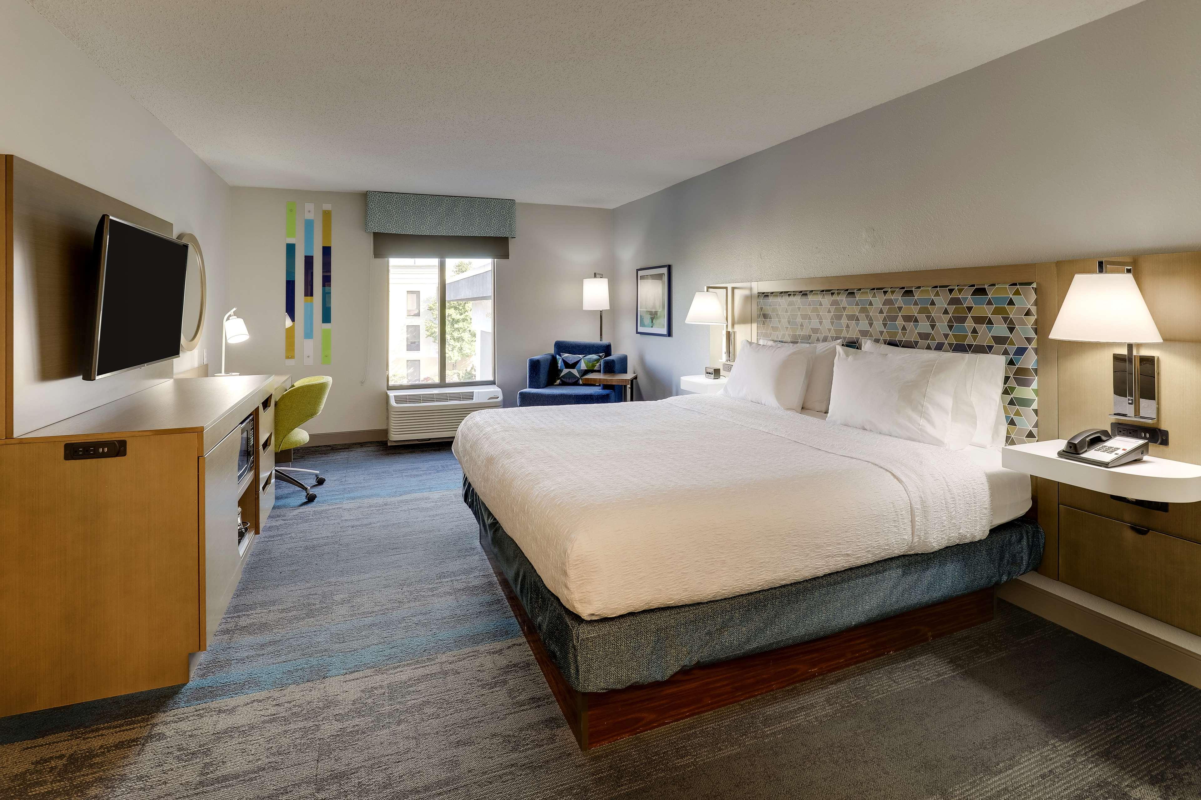 Double King Bed Non Smoking