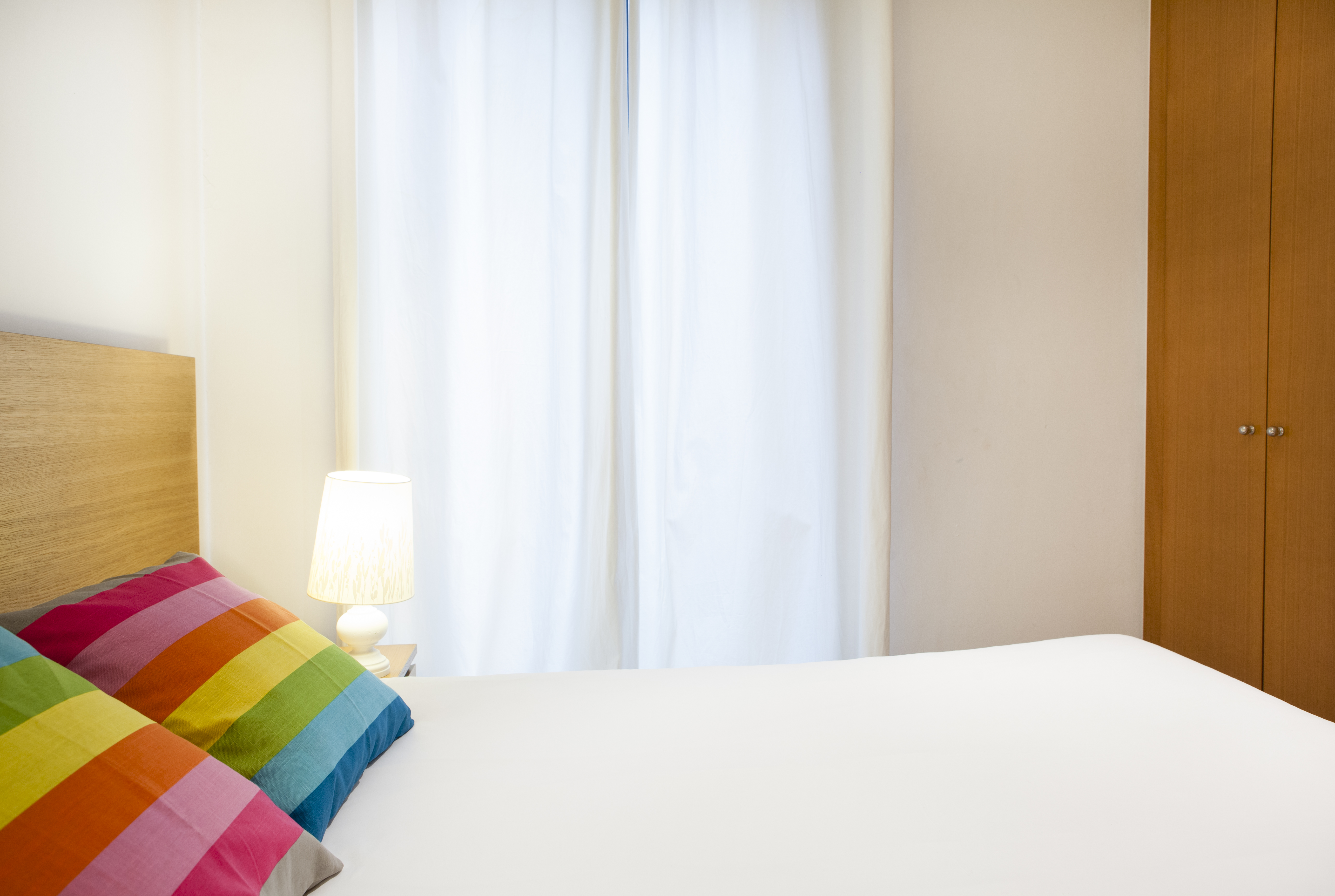 Apartment Four Bedrooms with More Than Three Bathrooms