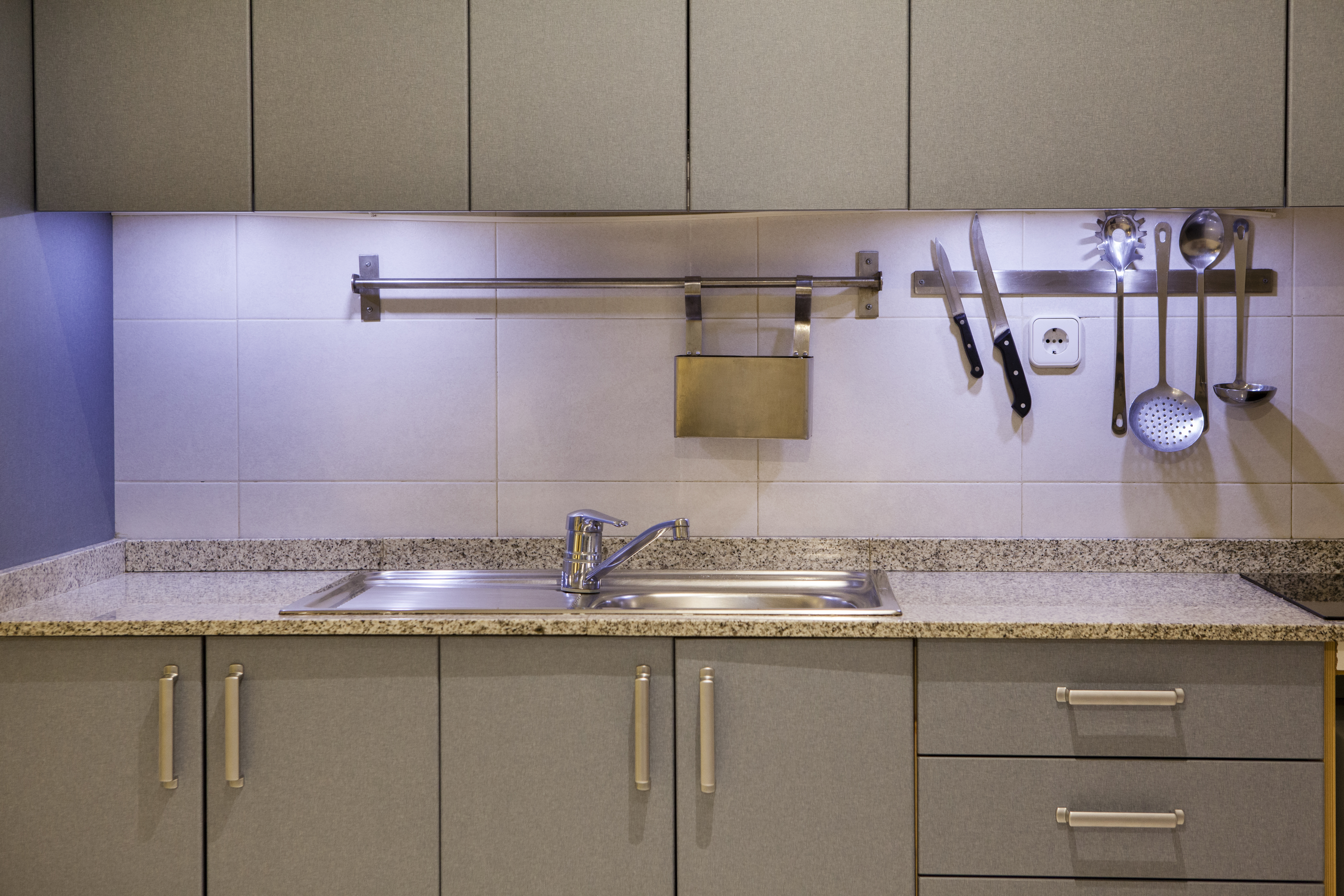 Apartment Four Bedrooms with More Than Three Bathrooms