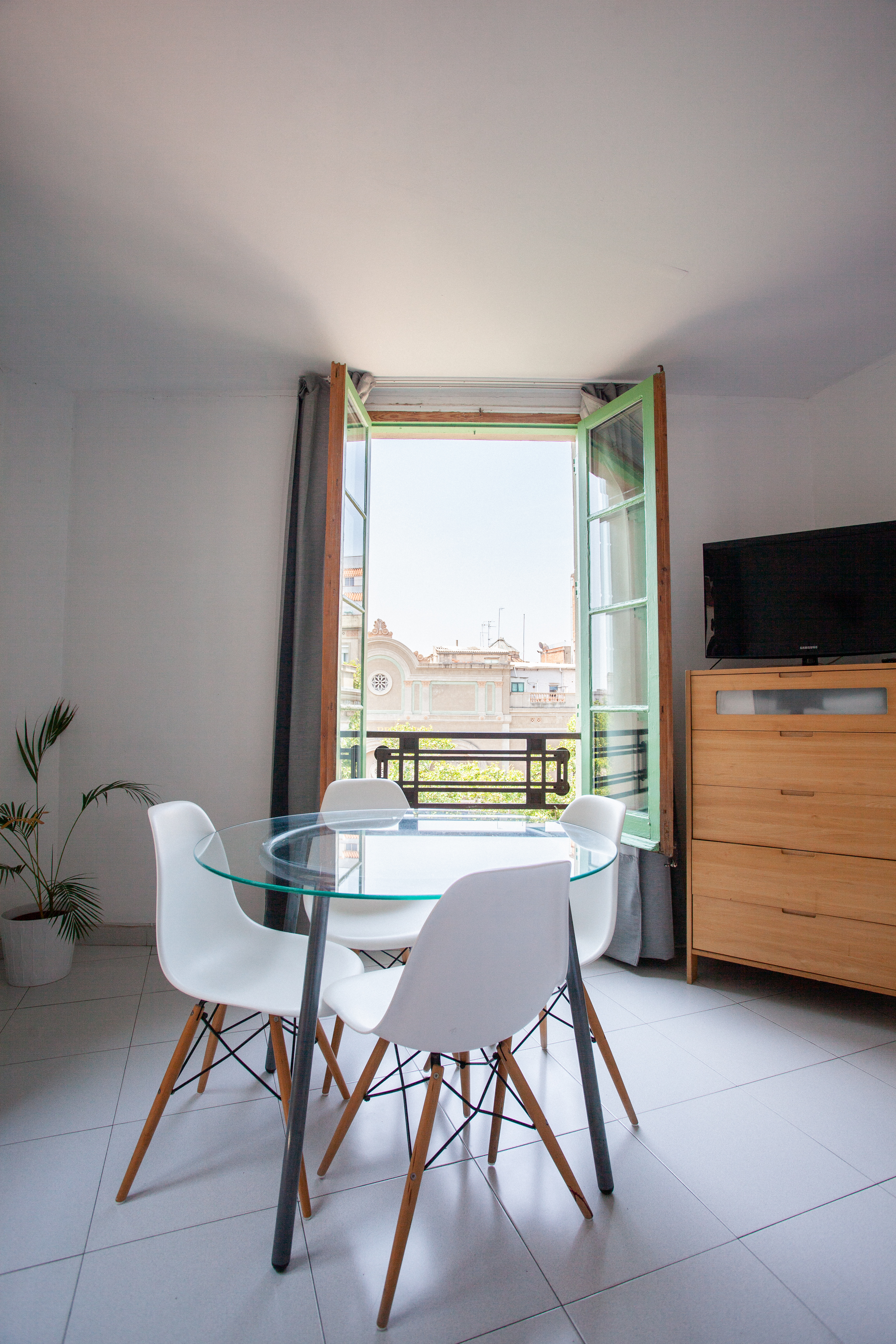 Apartment Capacity 6