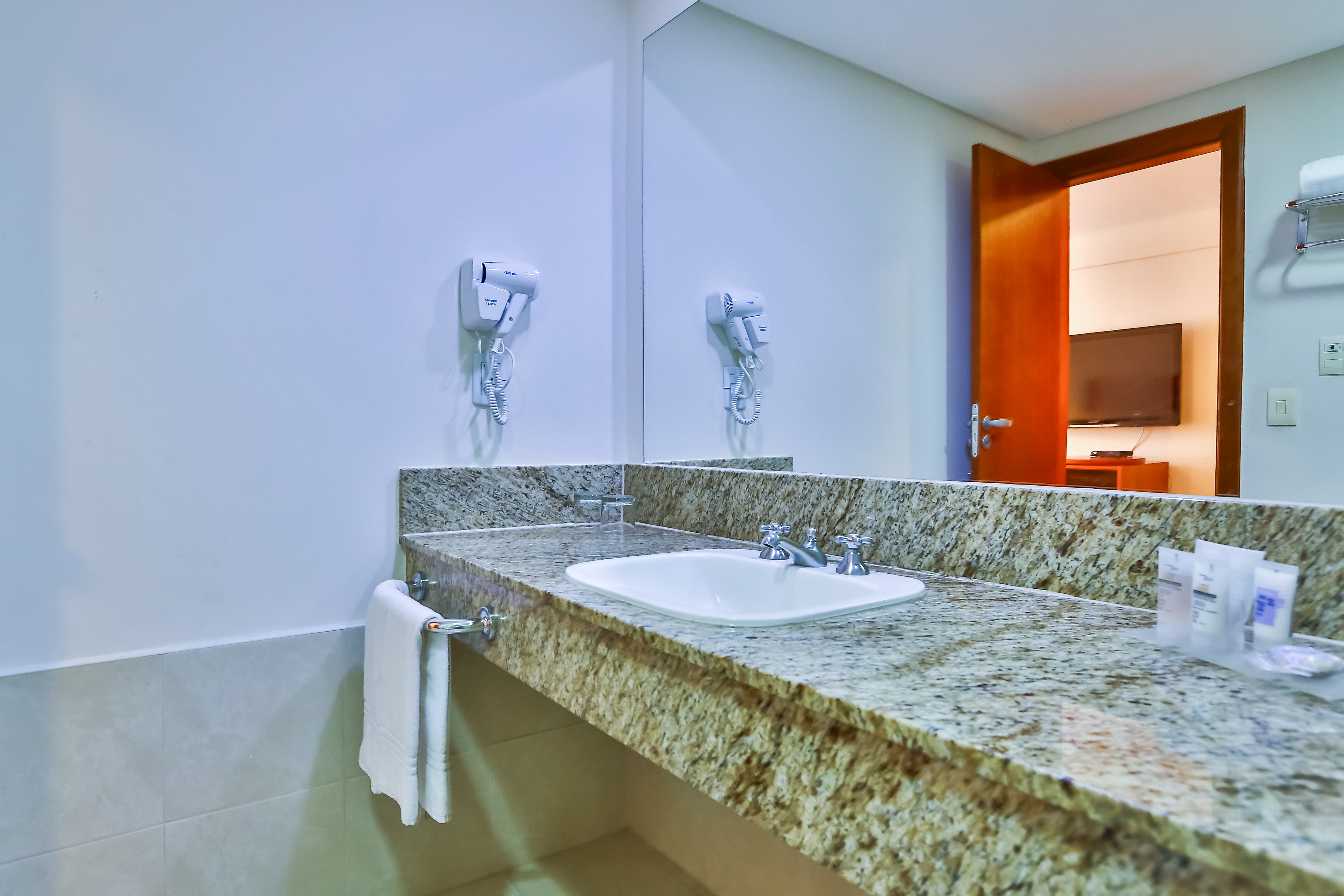 Double Superior Queen Bed