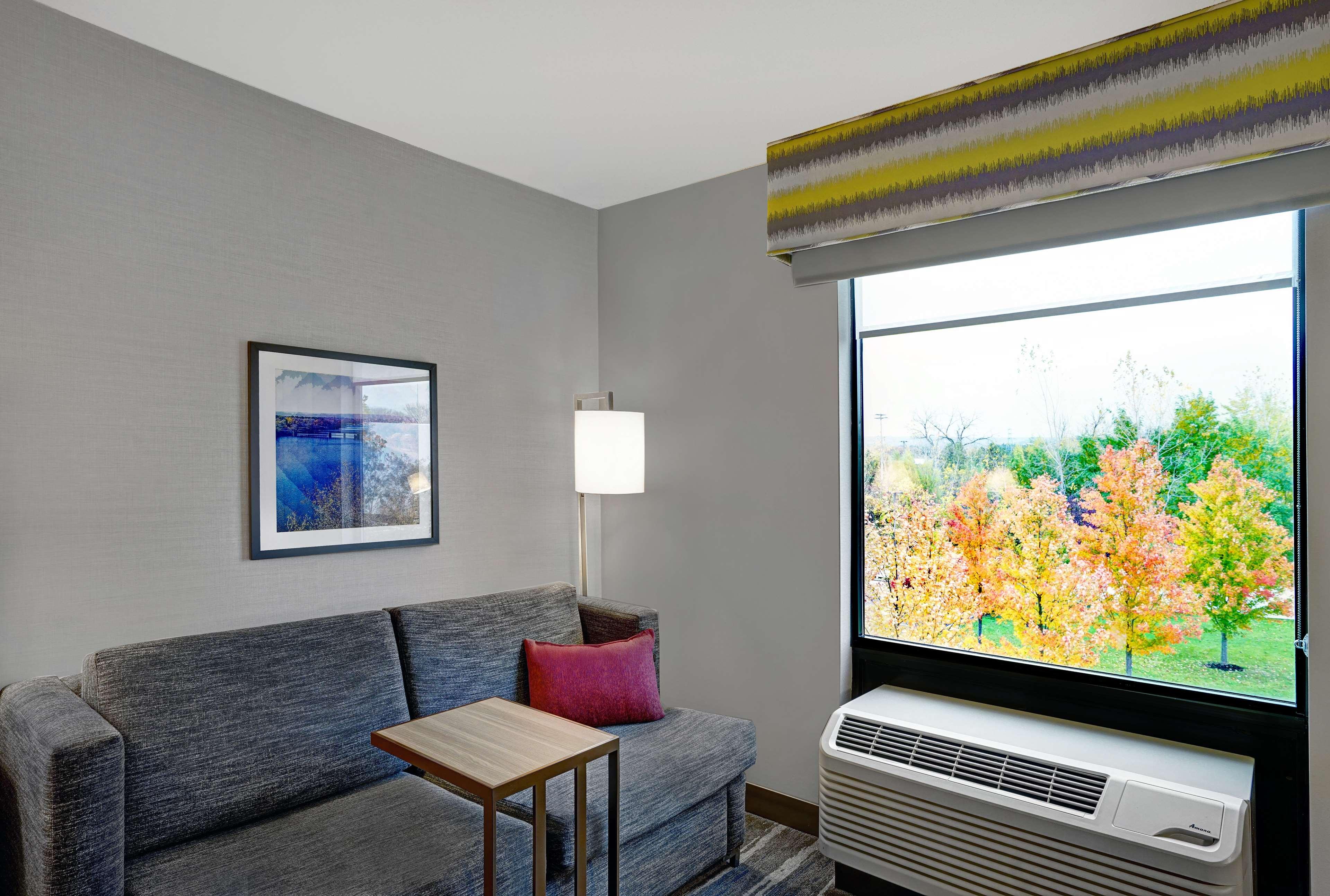 Double King Bed Non Smoking