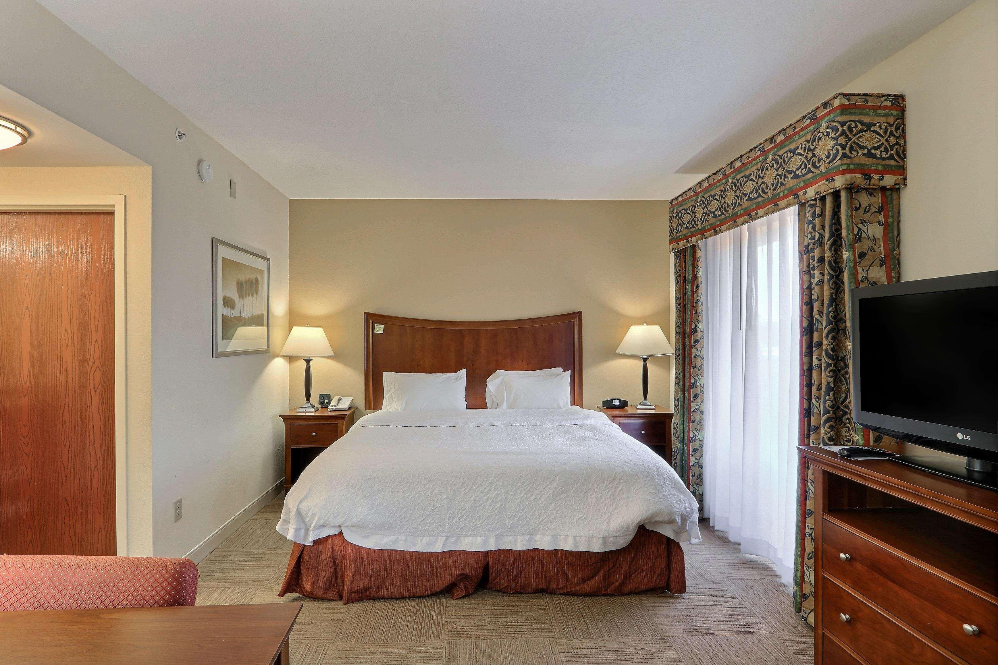 Studio King Bed Non Smoking