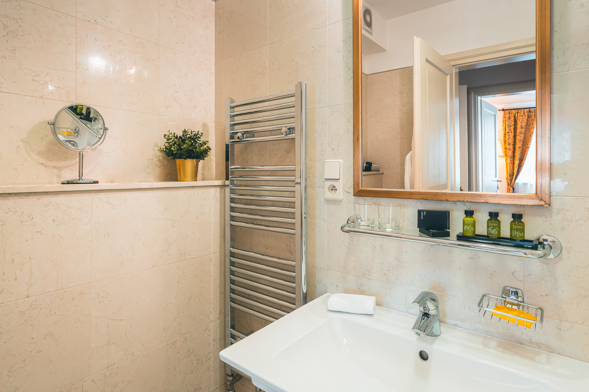 Junior Suite Capacity 2