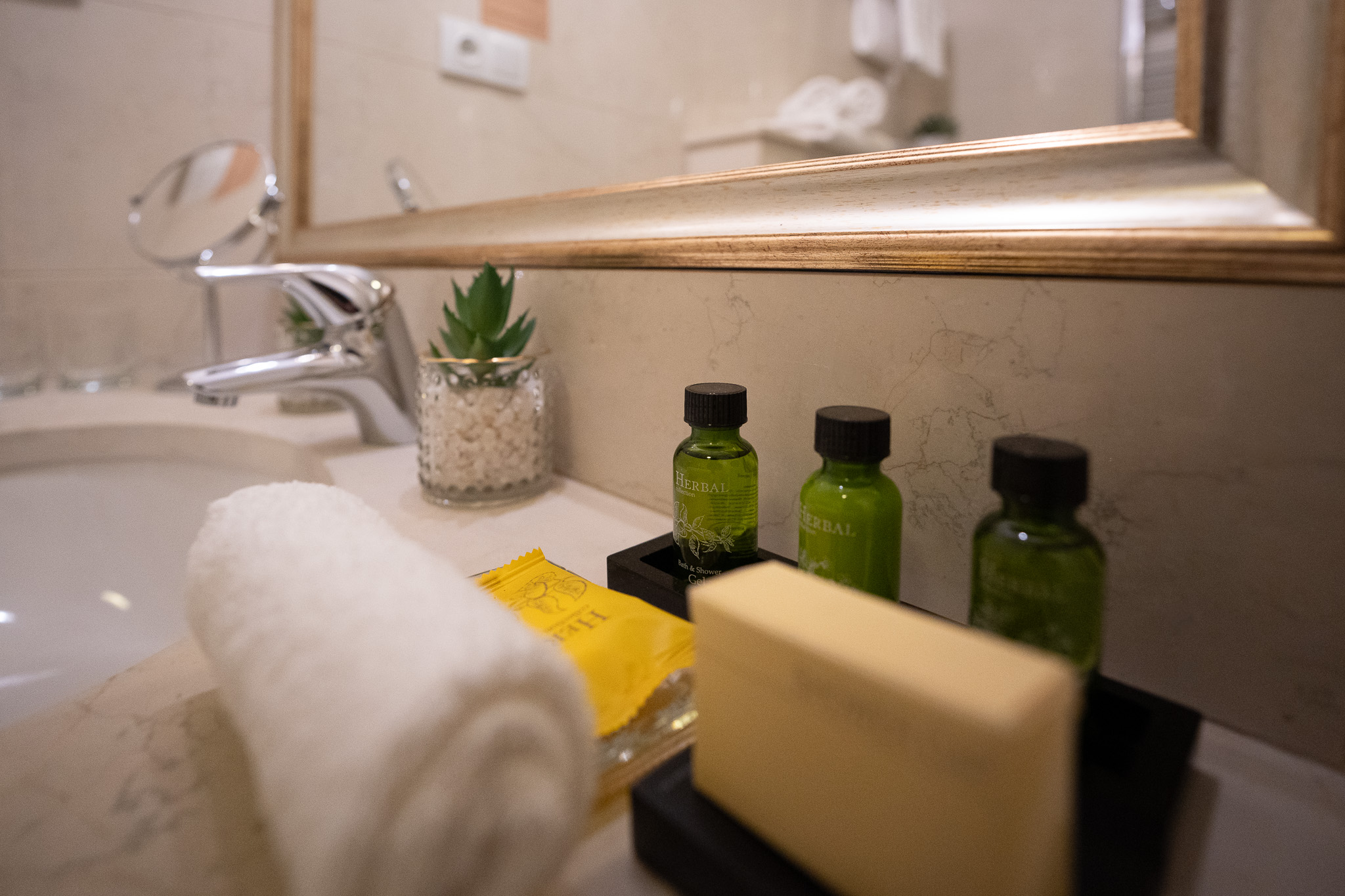 Double or Twin Deluxe