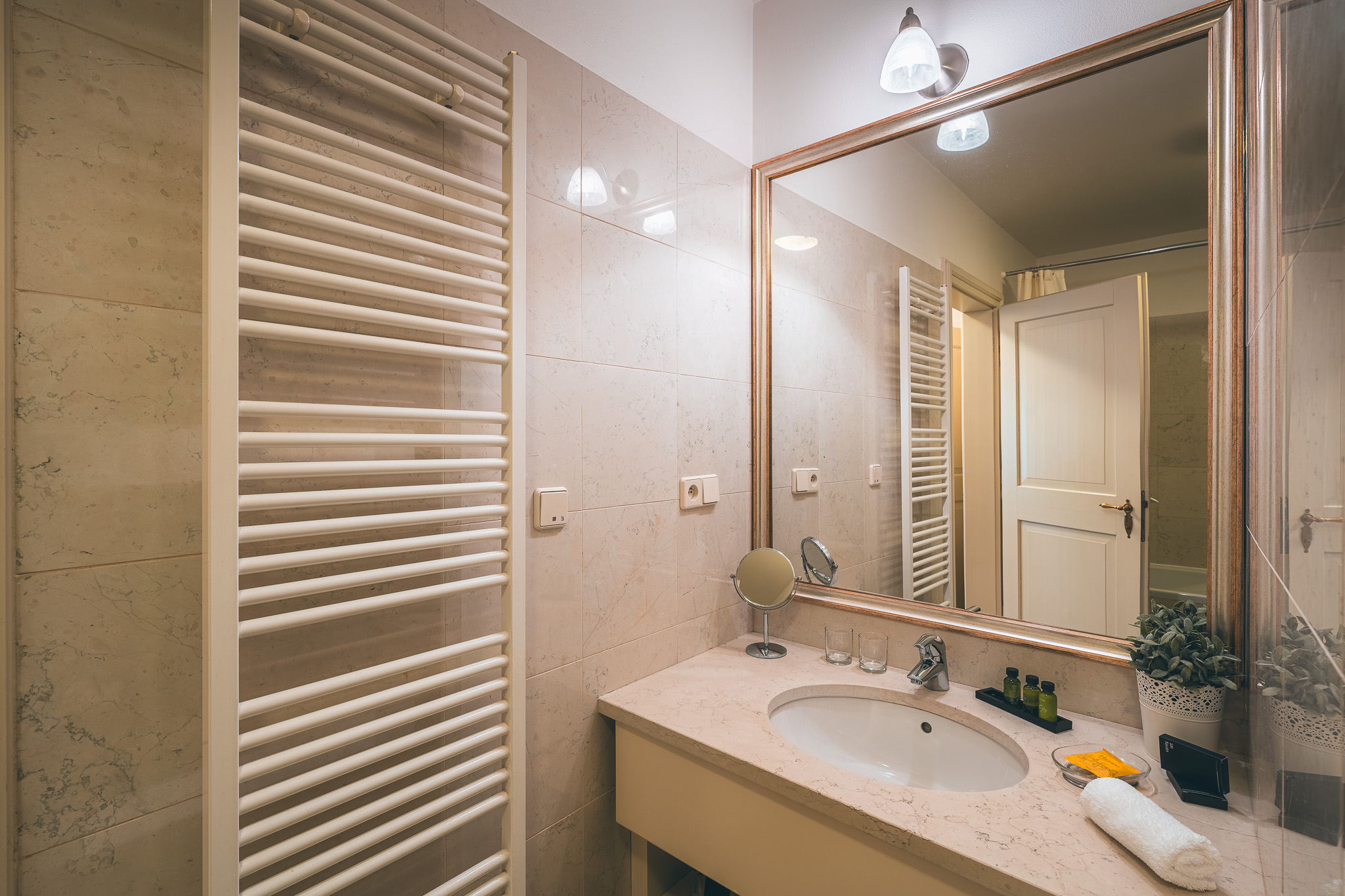 Double or Twin Deluxe