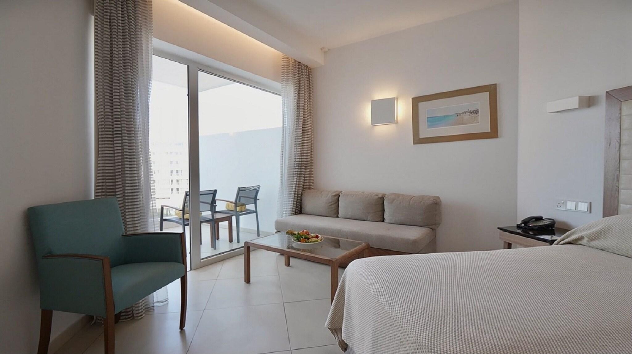 Double or Twin Deluxe